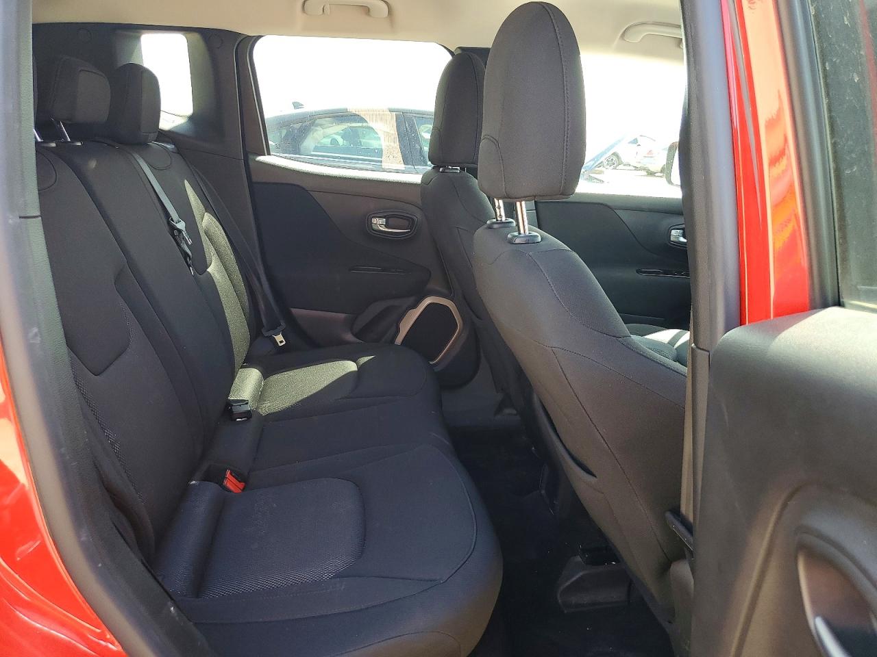 2016 Jeep Renegade Latitude Red vin: ZACCJBBT1GPC61879