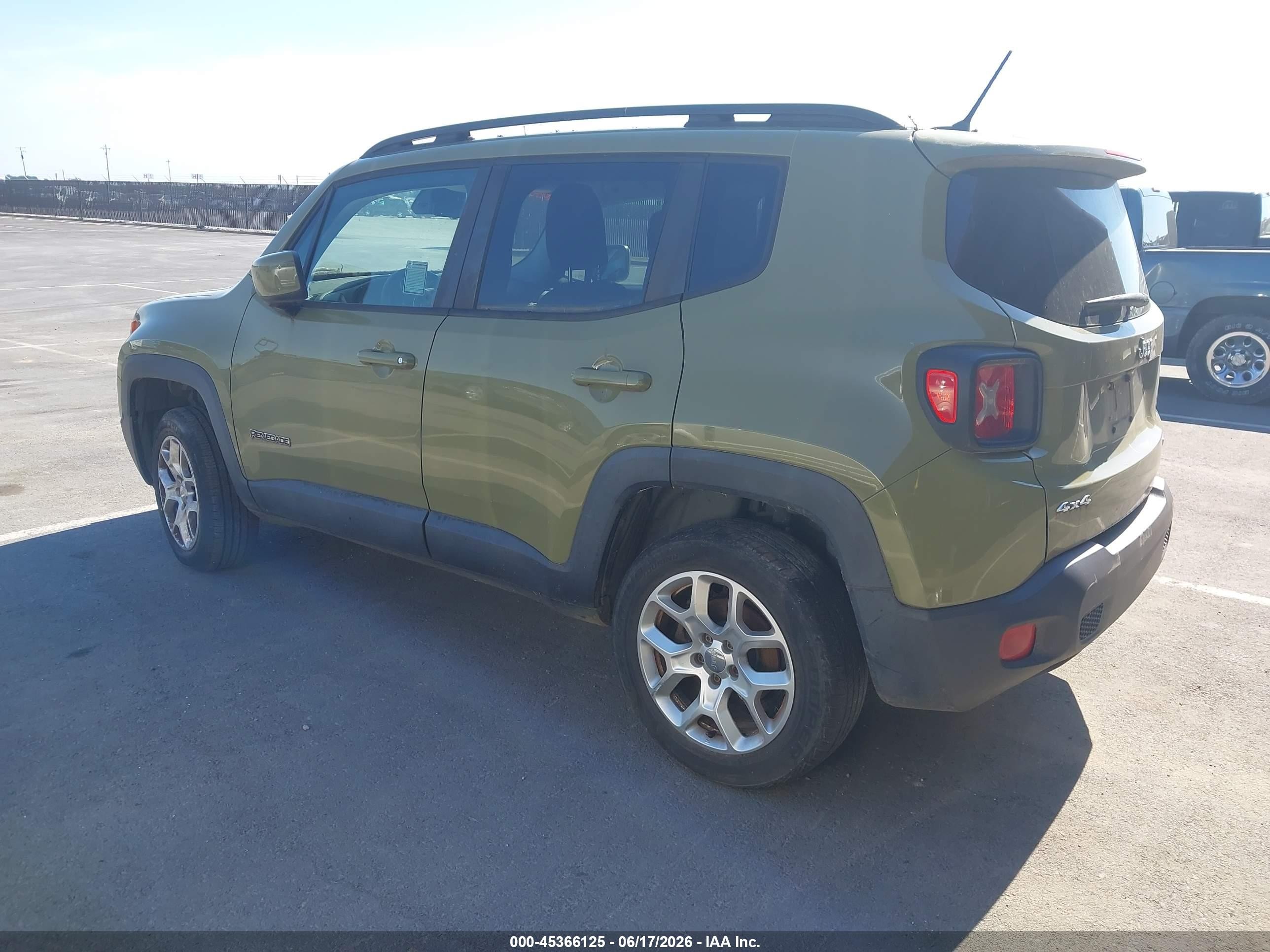 2015 Jeep Renegade Latitude Green vin: ZACCJBBT2FPB26604