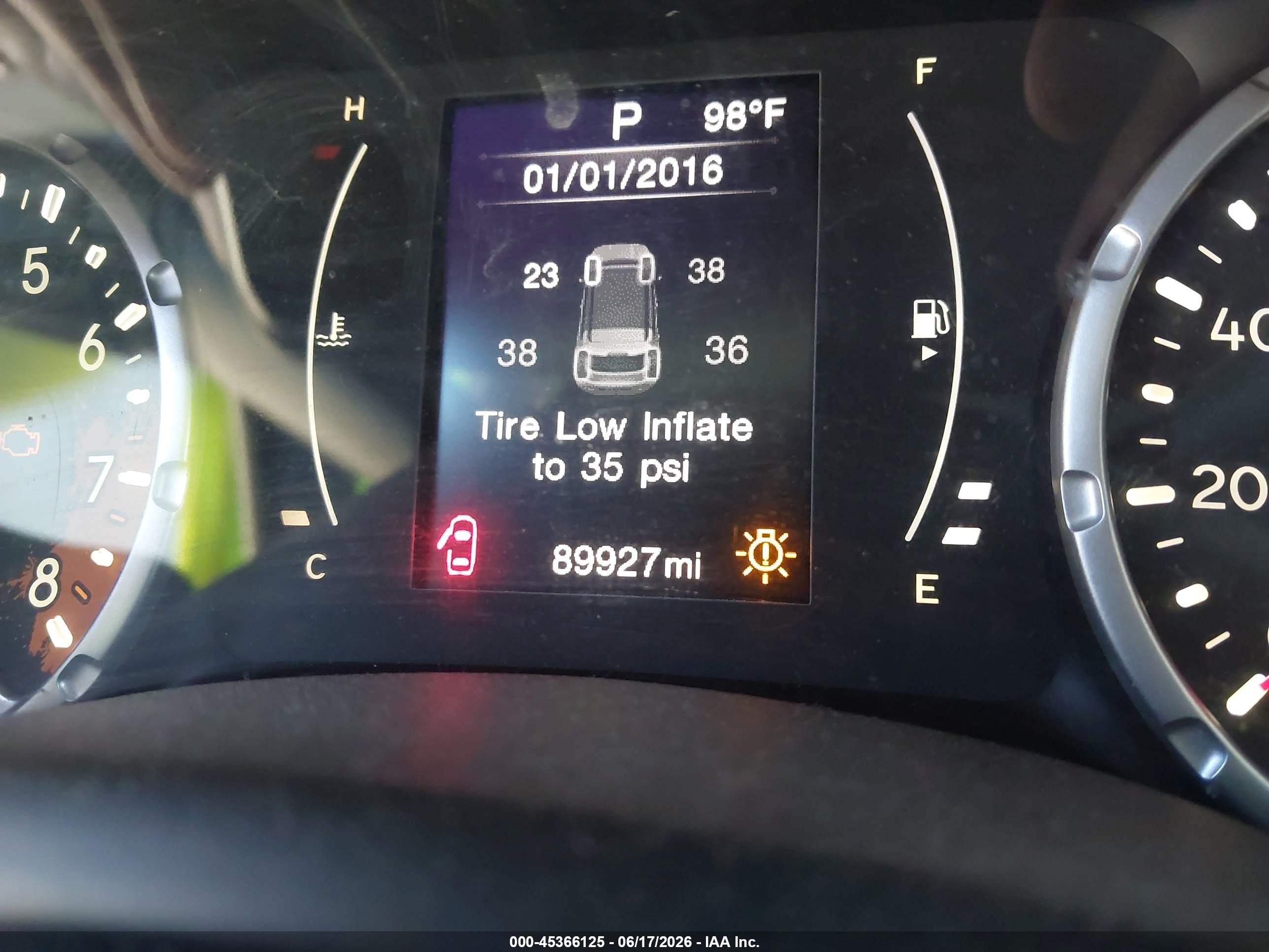 2015 Jeep Renegade Latitude Green vin: ZACCJBBT2FPB26604