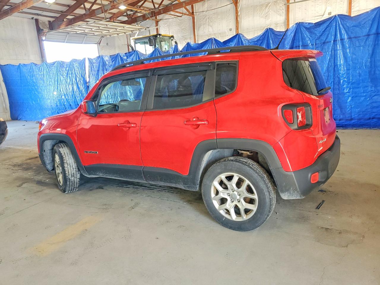 2016 Jeep Renegade Latitude Red vin: ZACCJBBT2GPD91315