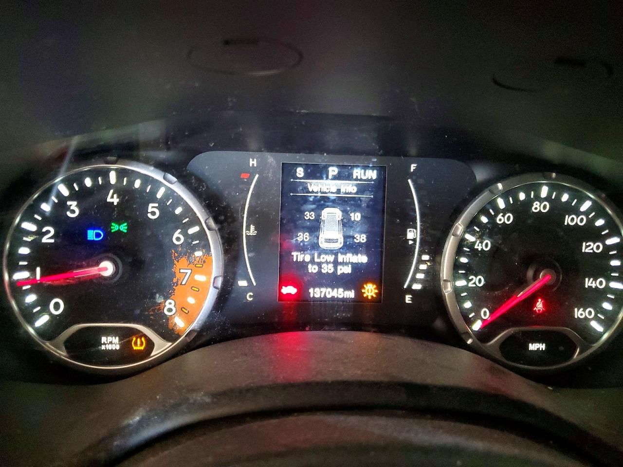 2016 Jeep Renegade Latitude Red vin: ZACCJBBT2GPD91315