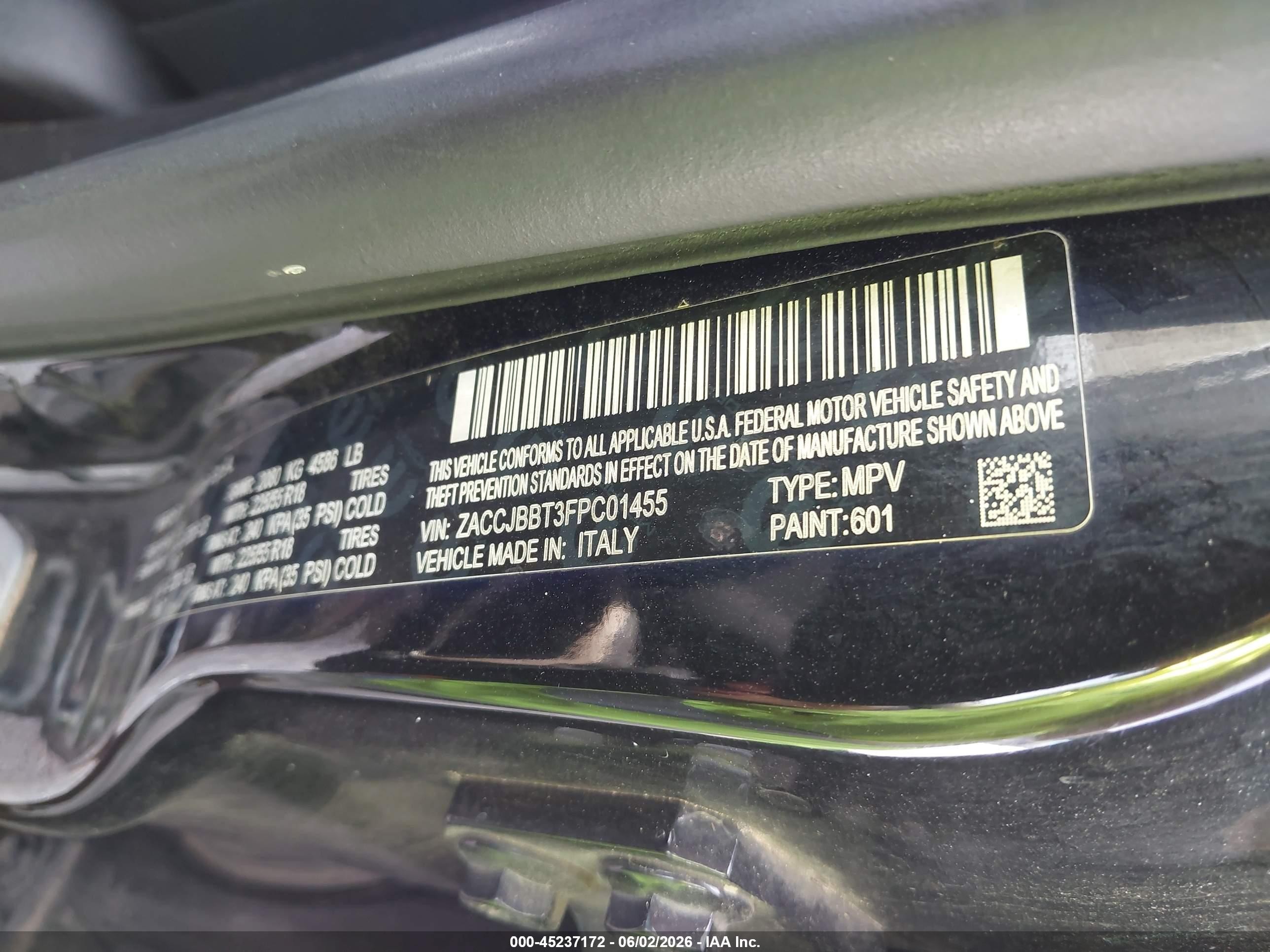 2015 Jeep Renegade Latitude Black vin: ZACCJBBT3FPC01455