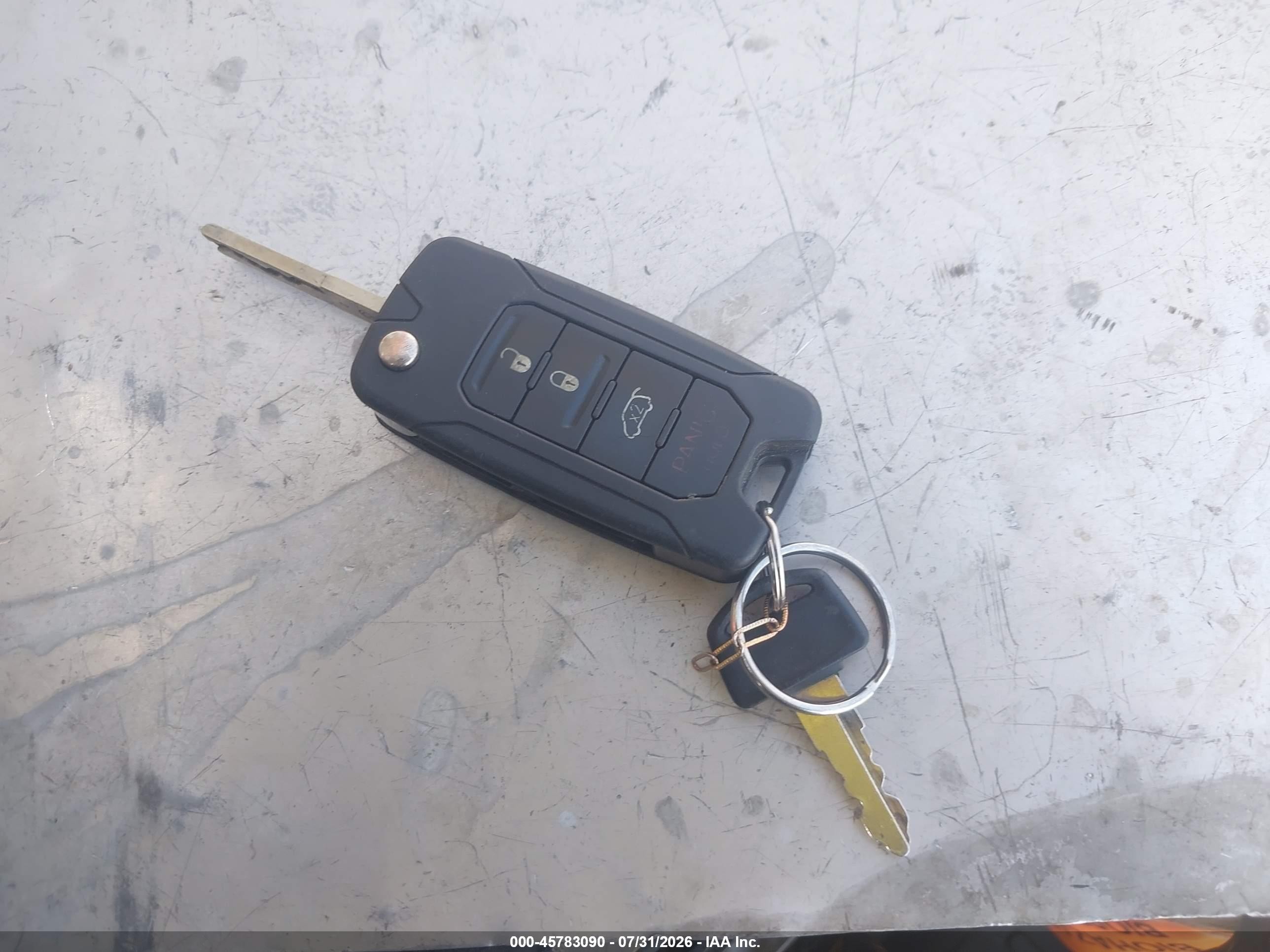 2015 Jeep Renegade Latitude Silver vin: ZACCJBBT3FPC39137