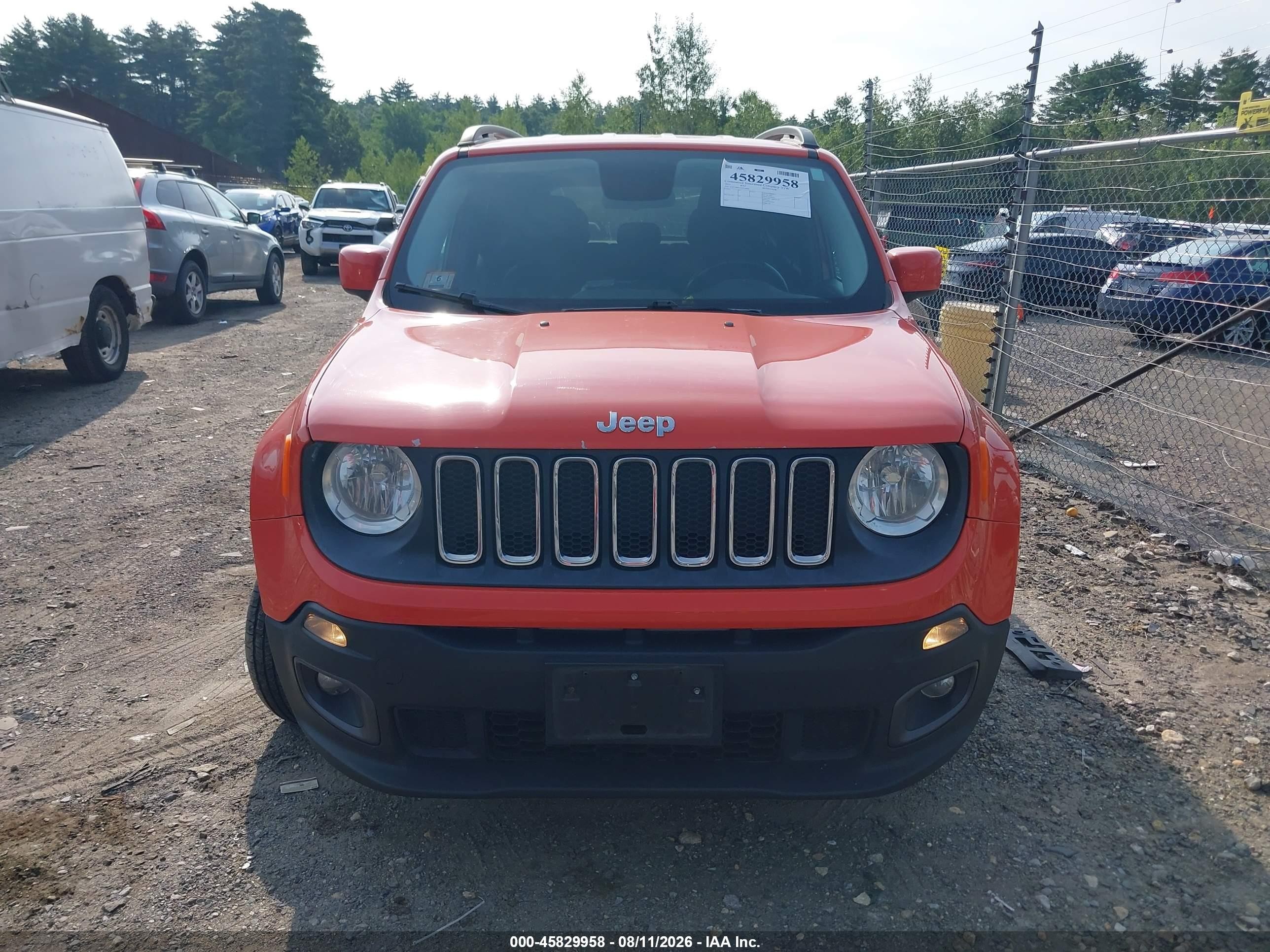 2015 Jeep Renegade Latitude Оранжевый vin: ZACCJBBT3FPC40966