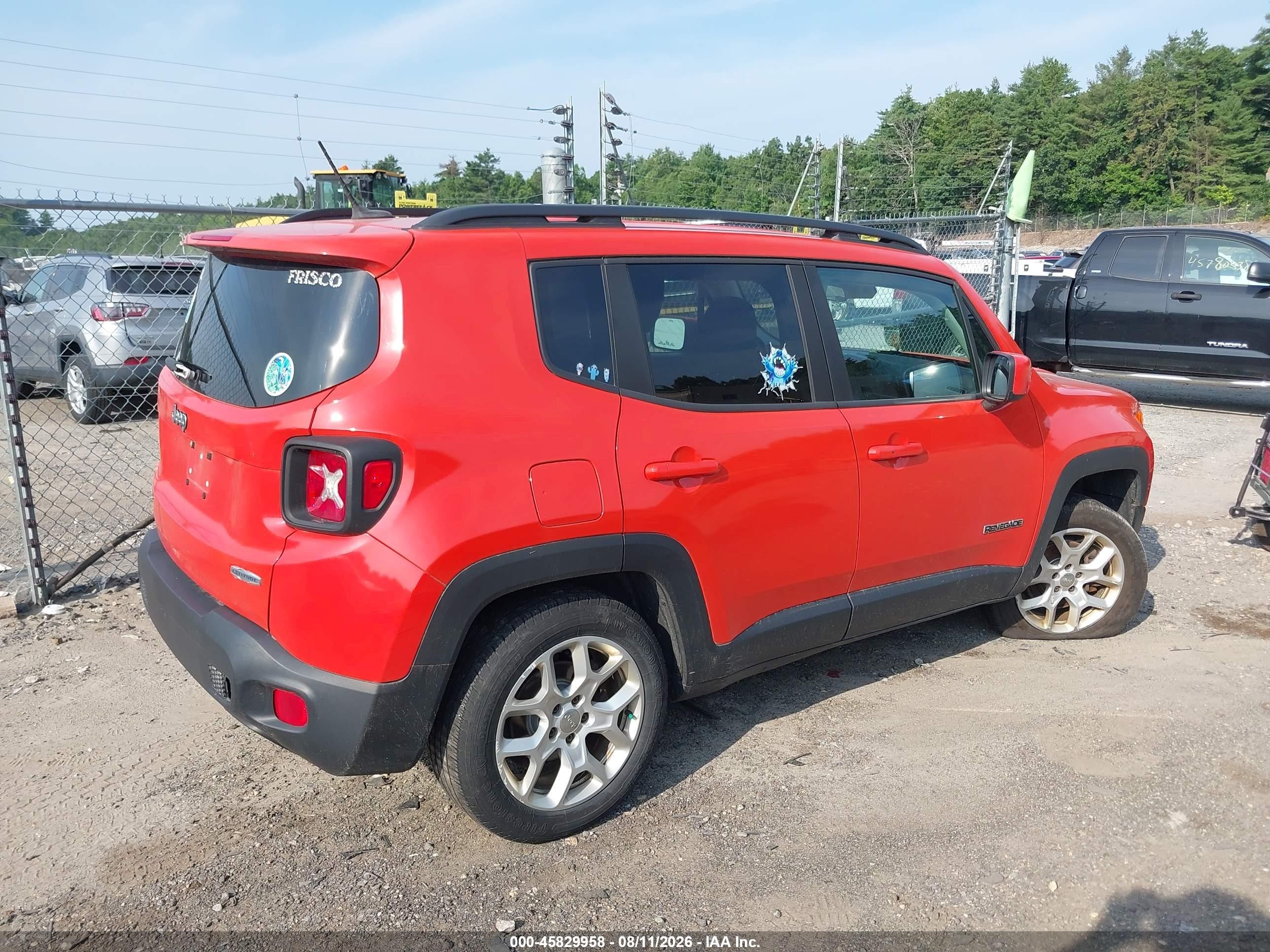 2015 Jeep Renegade Latitude Оранжевый vin: ZACCJBBT3FPC40966