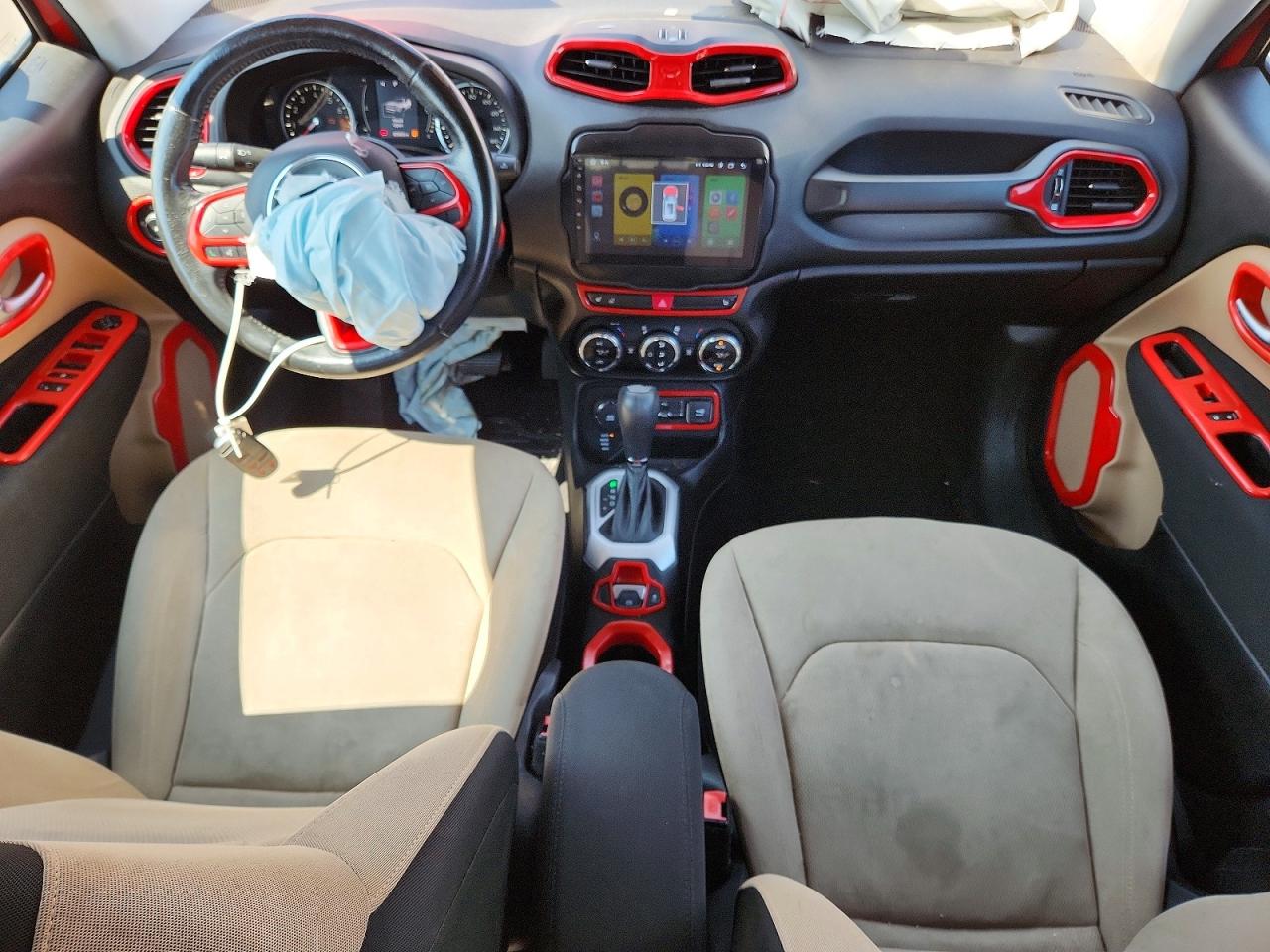 2015 Jeep Renegade Latitude Red vin: ZACCJBBT4FPC00654