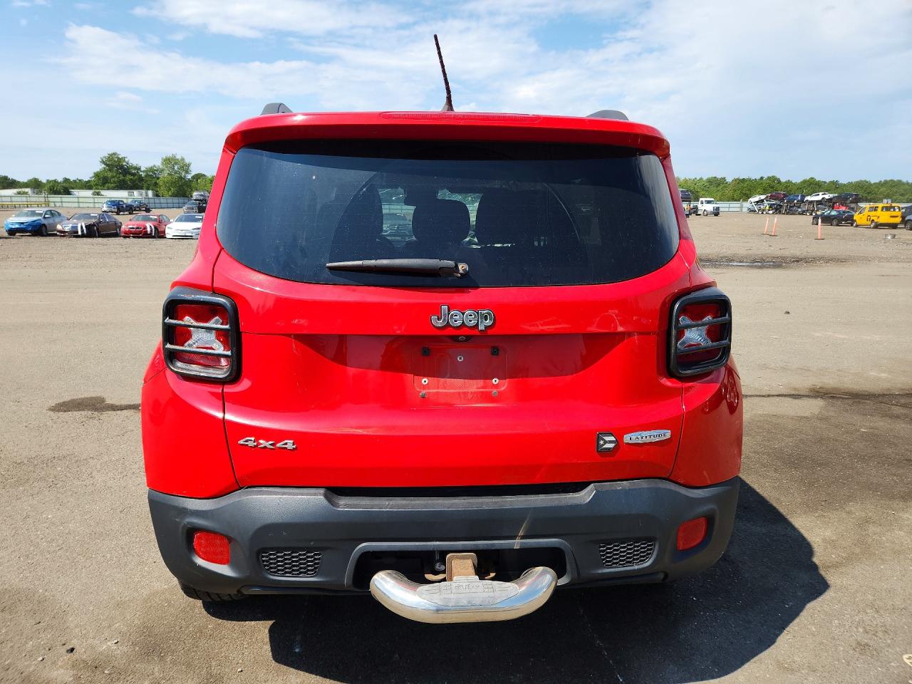 2015 Jeep Renegade Latitude Red vin: ZACCJBBT4FPC00654