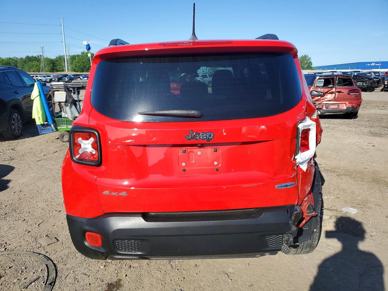2016 Jeep Renegade Latitude Красный vin: ZACCJBBT4GPD57893