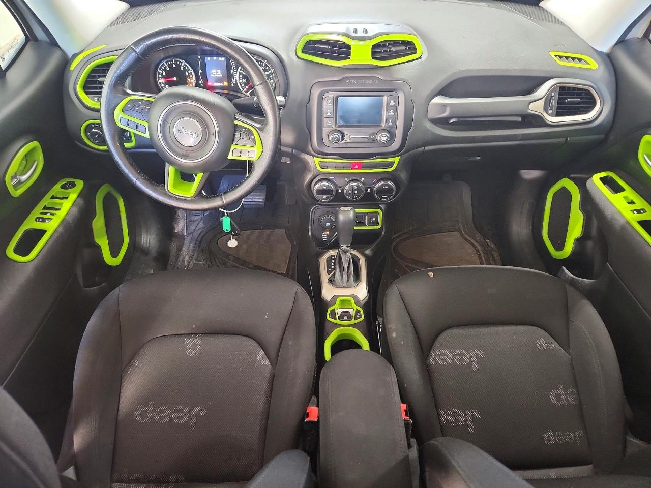 2015 Jeep Renegade Latitude Silver vin: ZACCJBBT5FPB22255