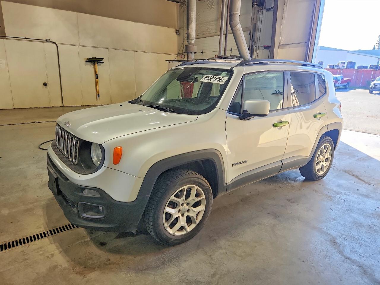 2015 Jeep Renegade Latitude Silver vin: ZACCJBBT5FPB22255