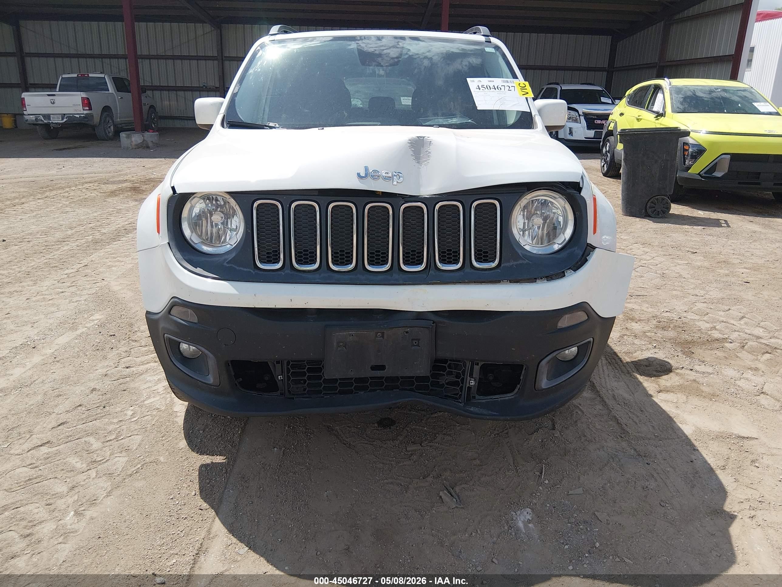 2015 Jeep Renegade Latitude White vin: ZACCJBBT5FPB29660