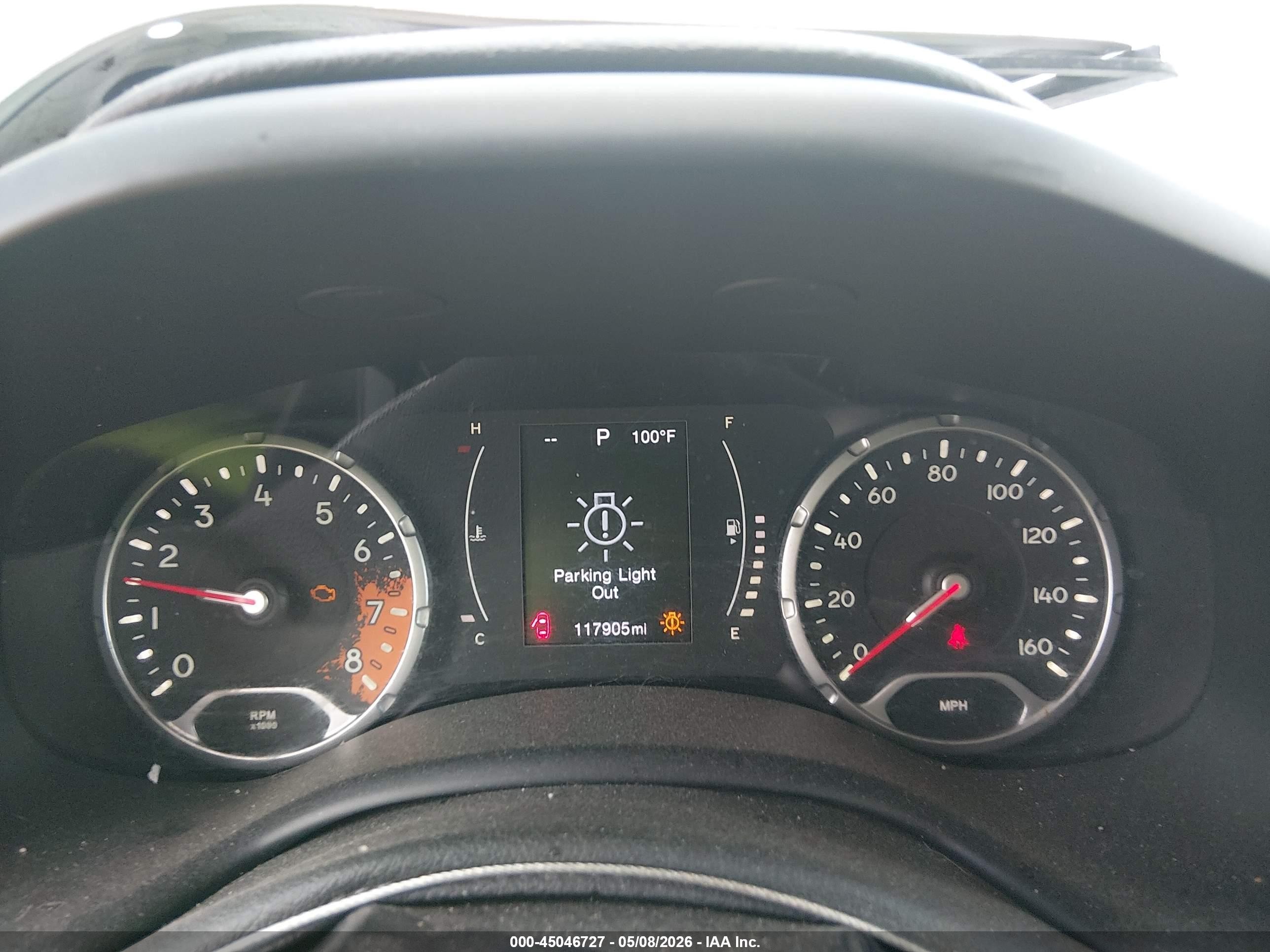 2015 Jeep Renegade Latitude White vin: ZACCJBBT5FPB29660