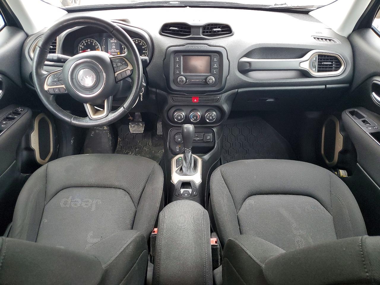 2015 Jeep Renegade Latitude Black vin: ZACCJBBT6FPC04690