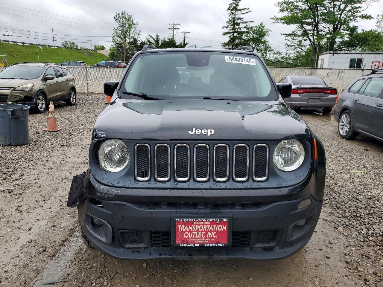 2015 Jeep Renegade Latitude Black vin: ZACCJBBT6FPC04690