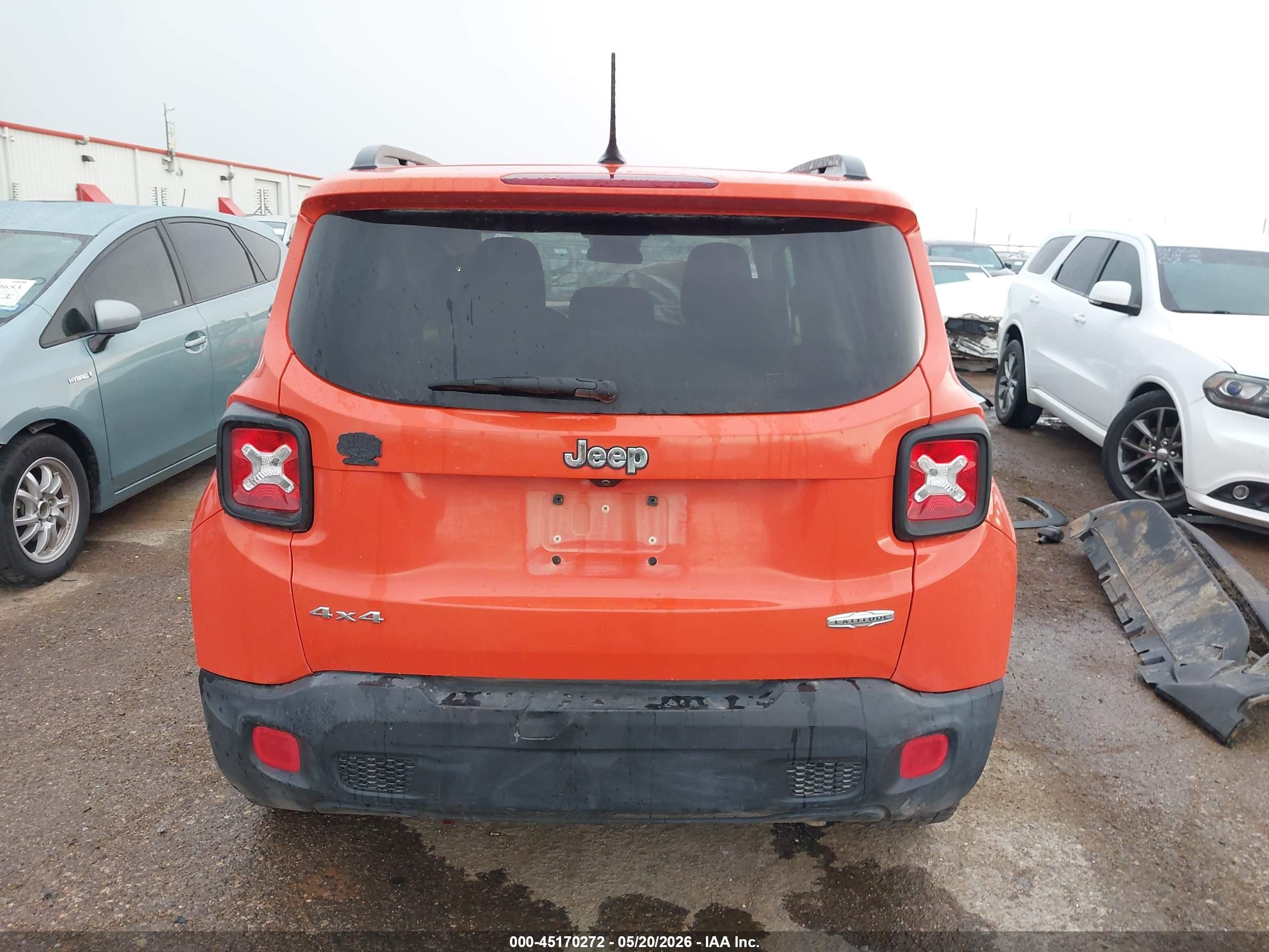 2015 Jeep Renegade Latitude Orange vin: ZACCJBBT6FPC33977
