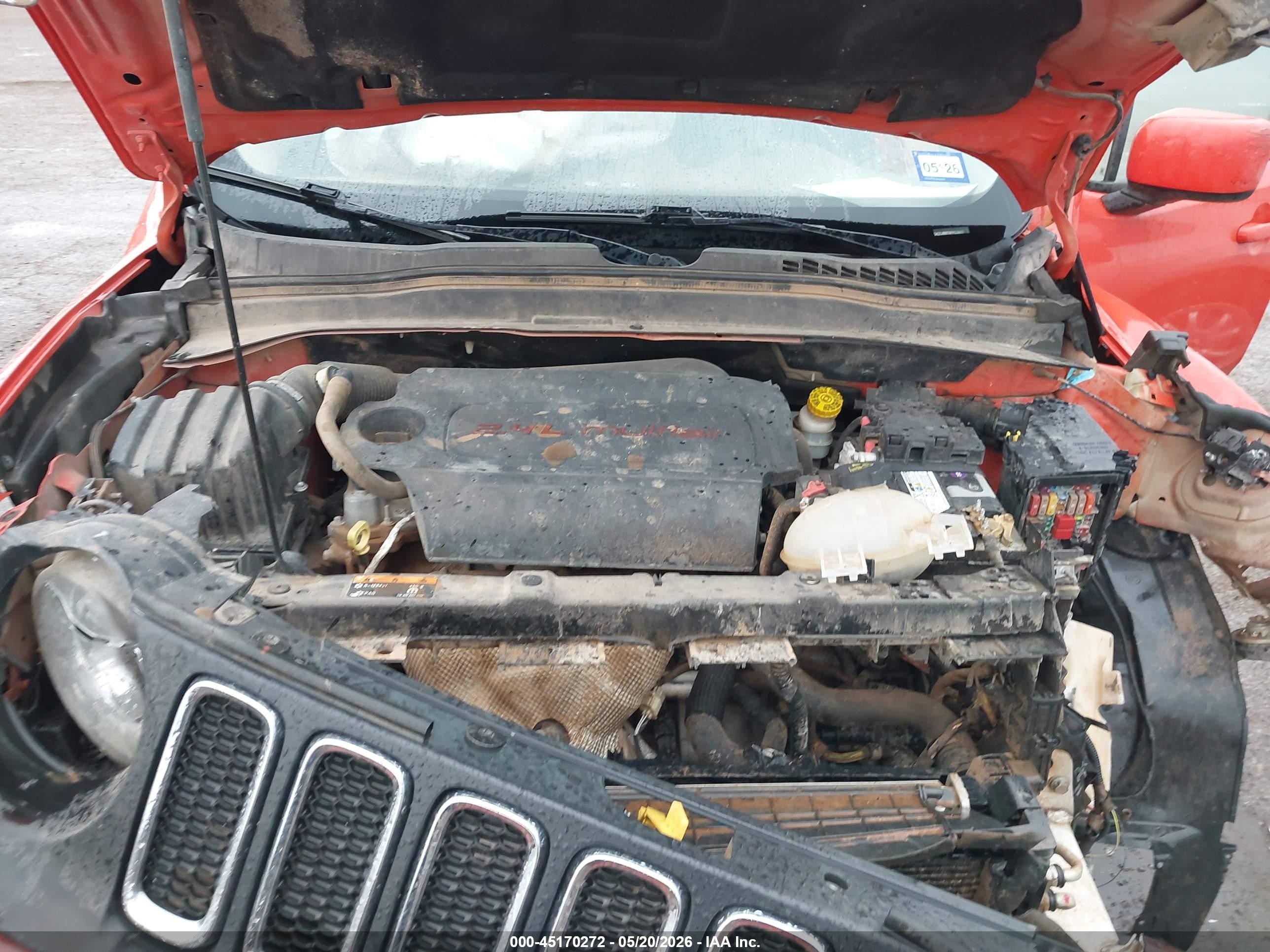 2015 Jeep Renegade Latitude Orange vin: ZACCJBBT6FPC33977