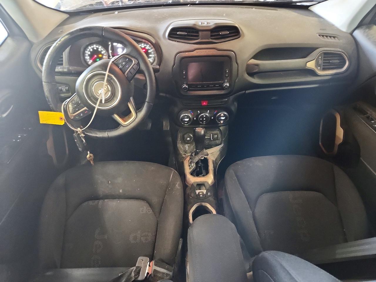 2015 Jeep Renegade Latitude Silver vin: ZACCJBBT6FPC43005