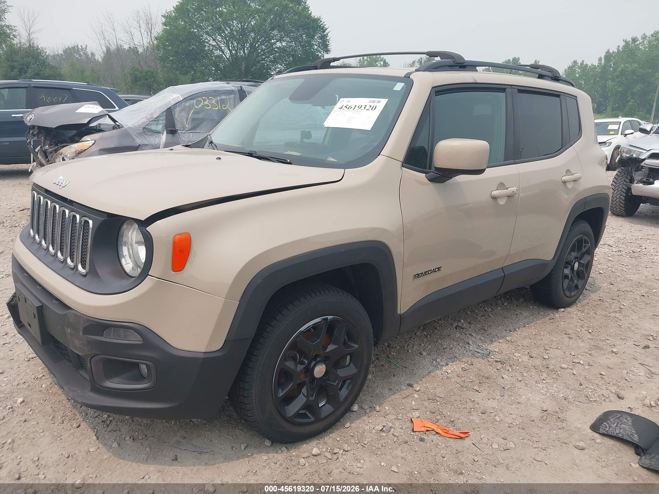 2015 Jeep Renegade Latitude Желто-коричневый vin: ZACCJBBT7FPB97720