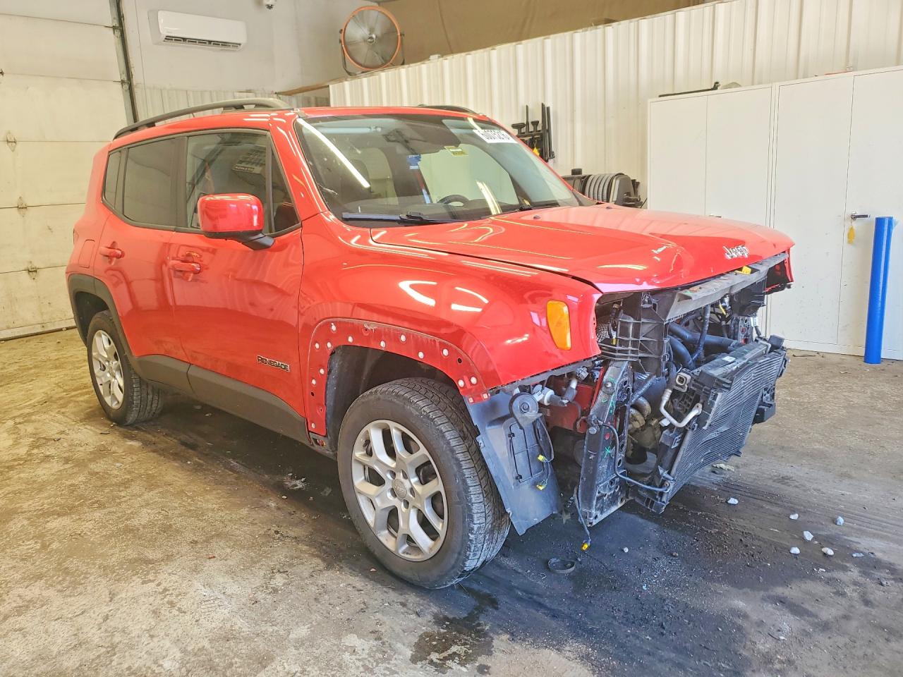 2015 Jeep Renegade Latitude Red vin: ZACCJBBT7FPC33034