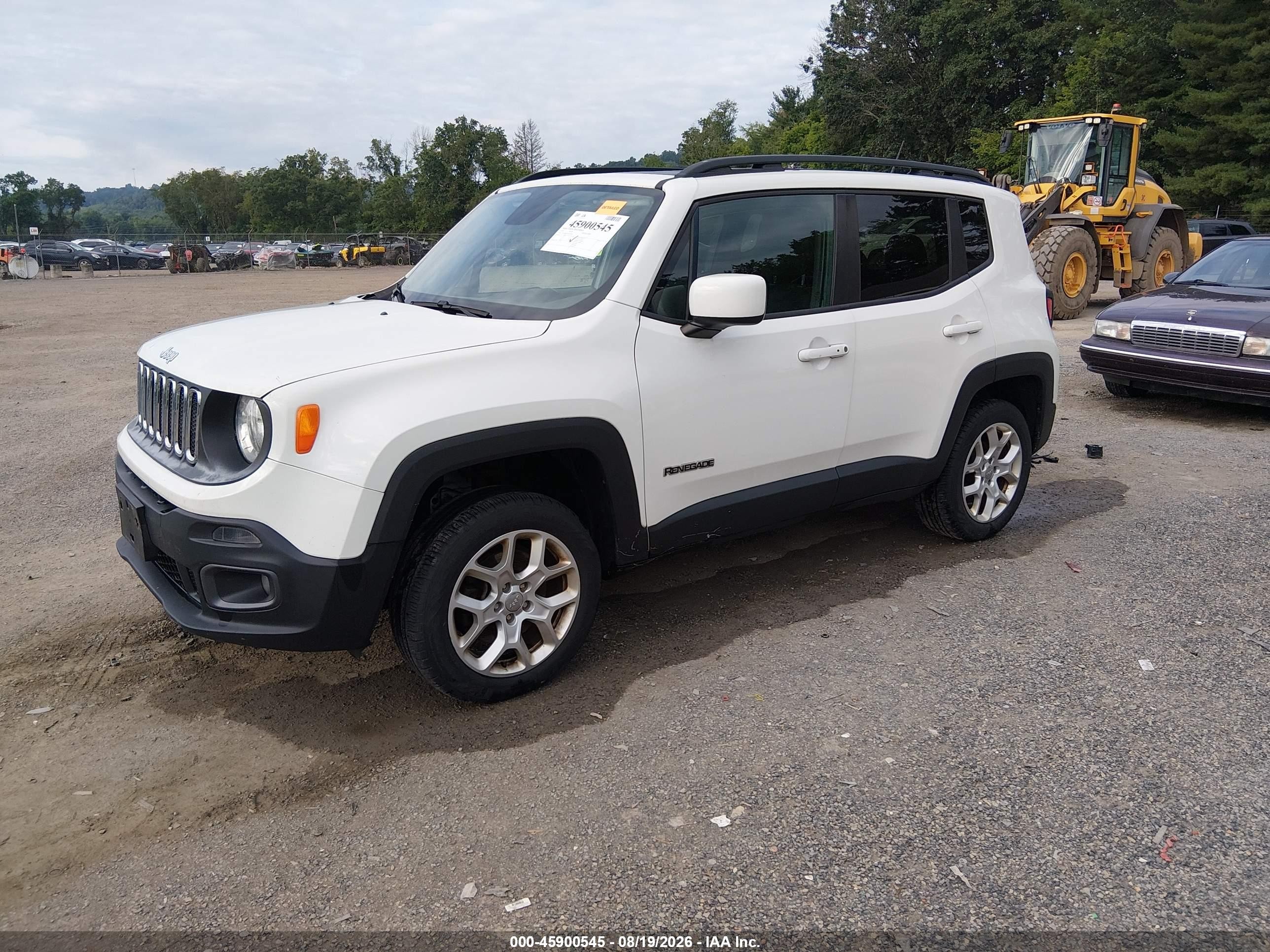 2016 Jeep Renegade Latitude White vin: ZACCJBBT7GPE18704