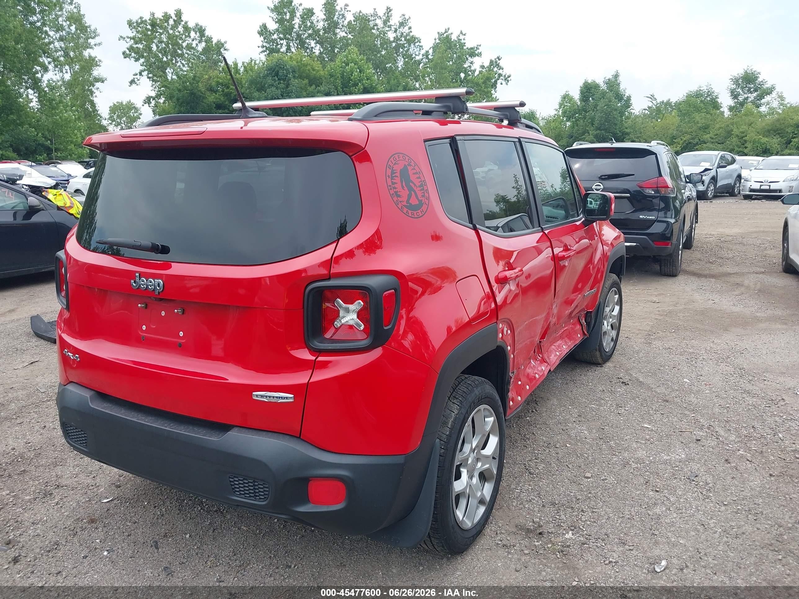 2015 Jeep Renegade Latitude Red vin: ZACCJBBT8FPB41351