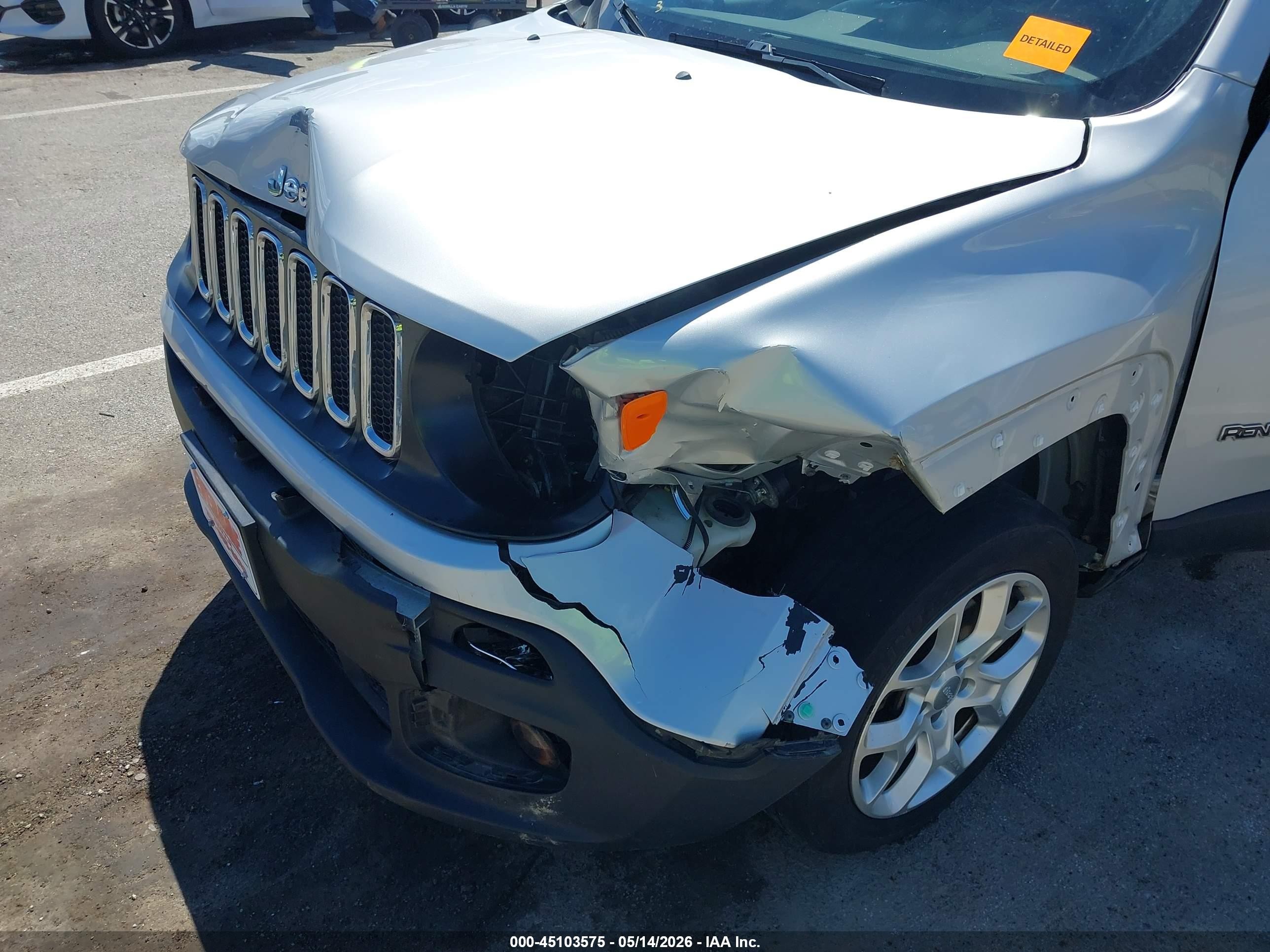 2015 Jeep Renegade Latitude Gray vin: ZACCJBBT8FPB47926