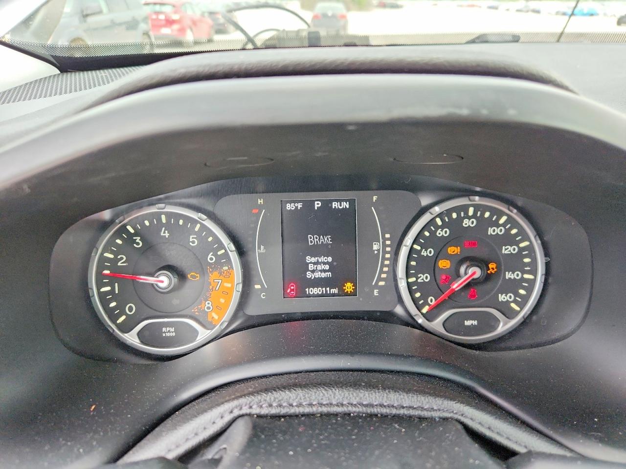 2015 Jeep Renegade Latitude Silver vin: ZACCJBBT8FPC07199