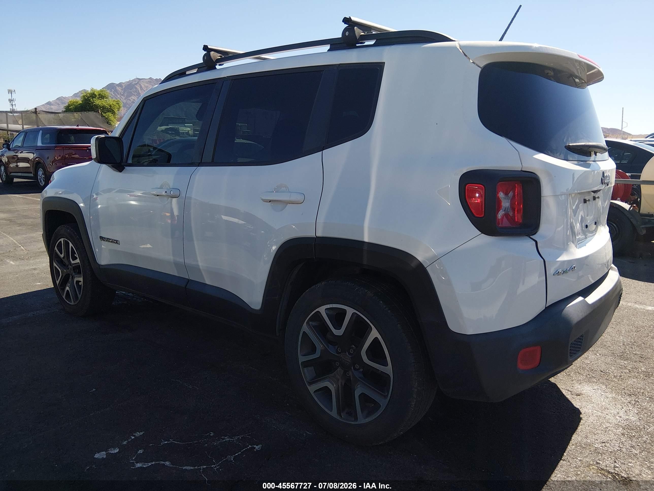 2015 Jeep Renegade Latitude Белый vin: ZACCJBBT8FPC29817
