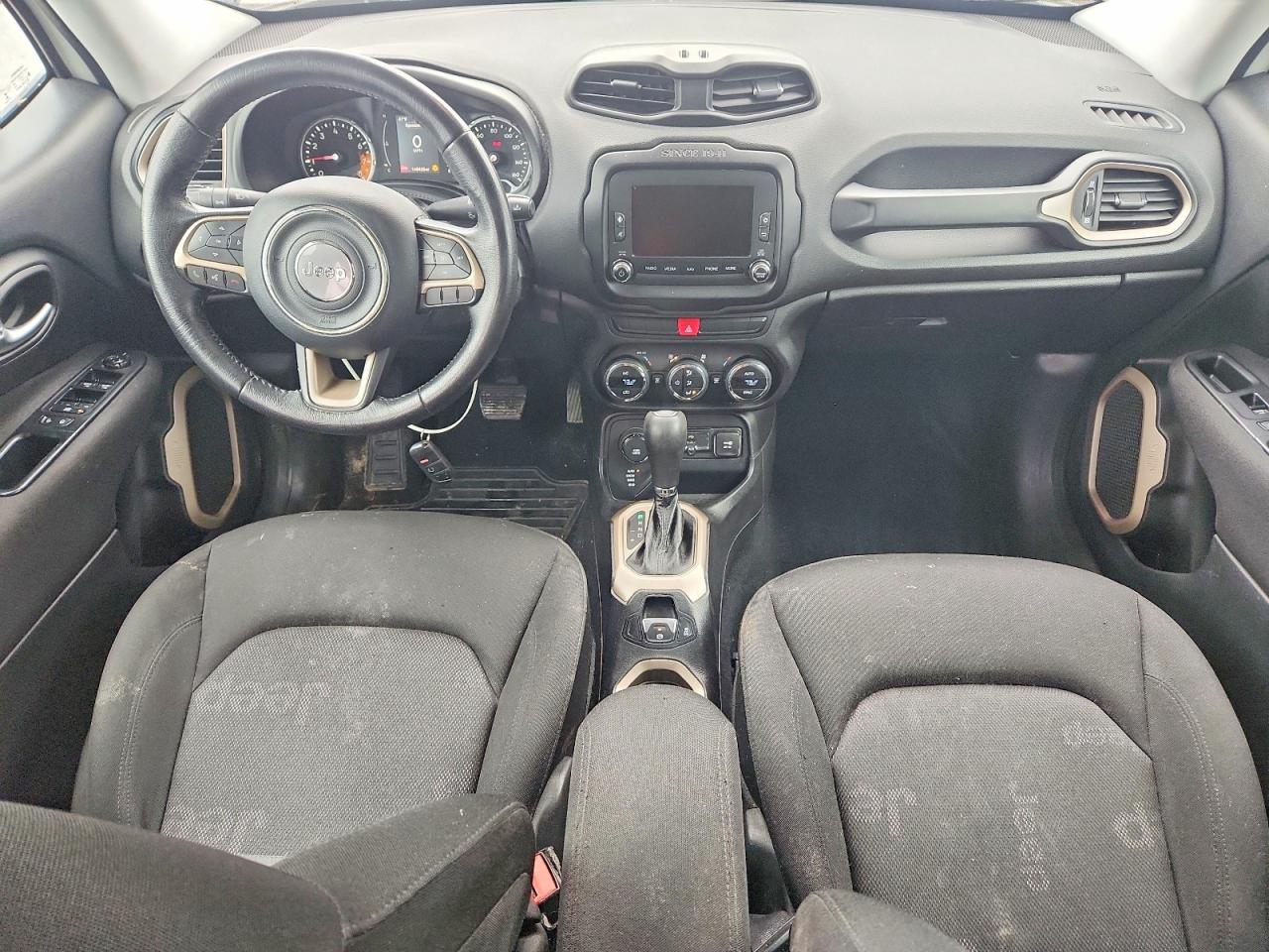 2015 Jeep Renegade Latitude White vin: ZACCJBBT8FPC41921