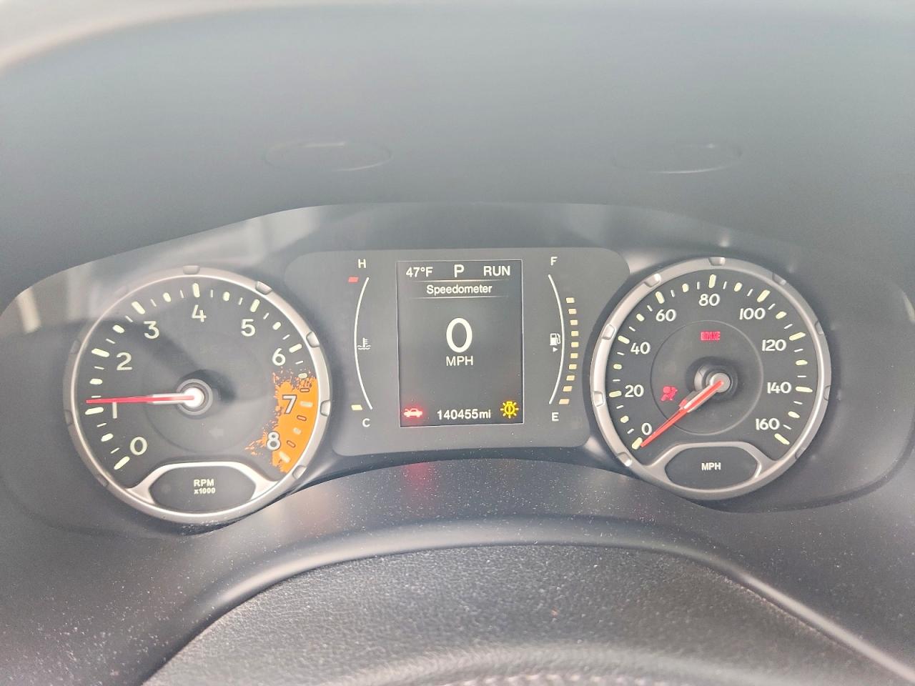 2015 Jeep Renegade Latitude White vin: ZACCJBBT8FPC41921