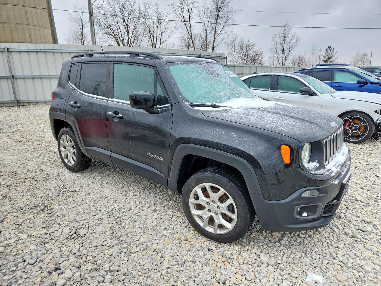 2016 Jeep Renegade Latitude Black vin: ZACCJBBT8GPD31359