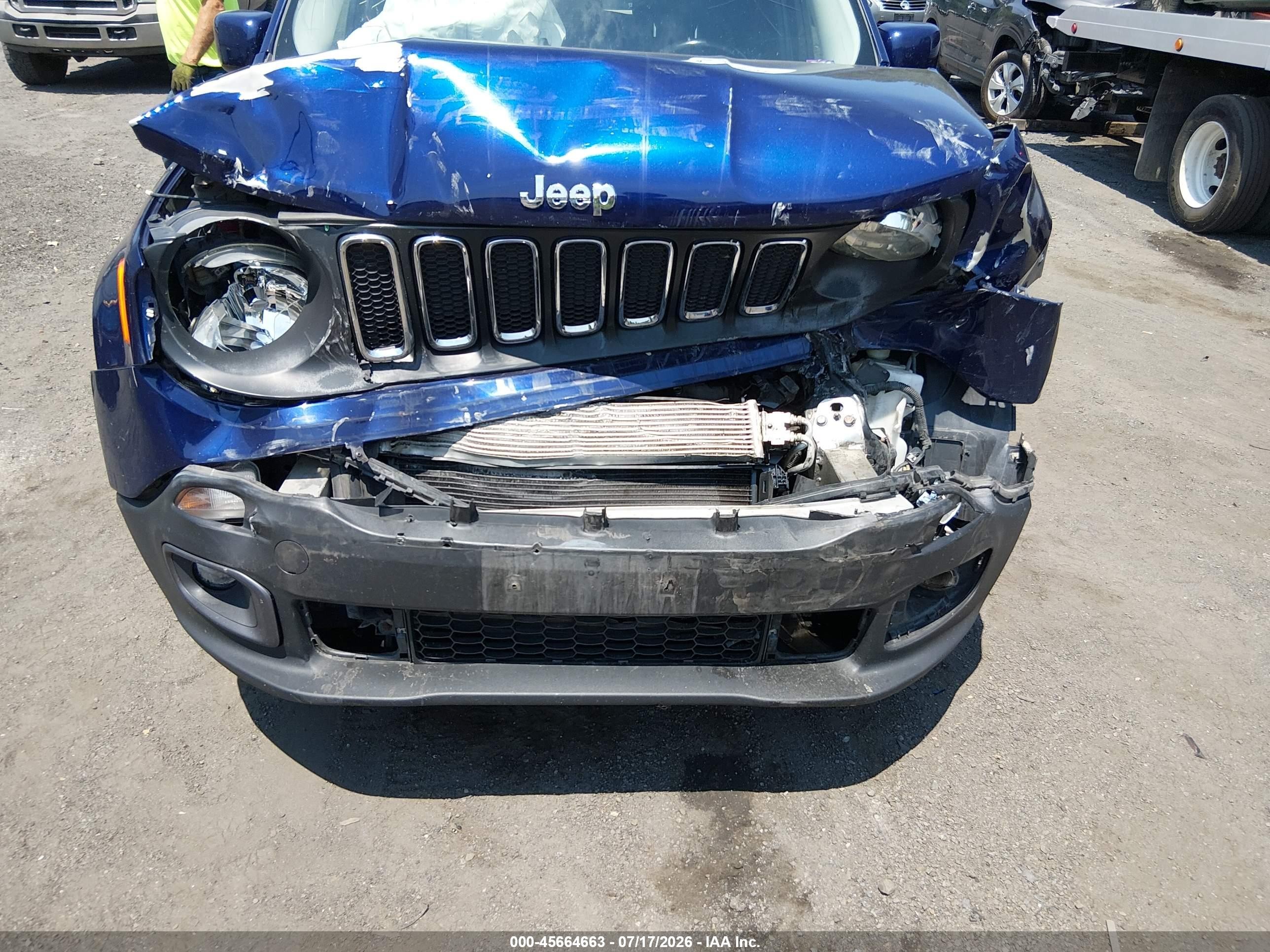 2016 Jeep Renegade Latitude Blue vin: ZACCJBBT8GPE40596