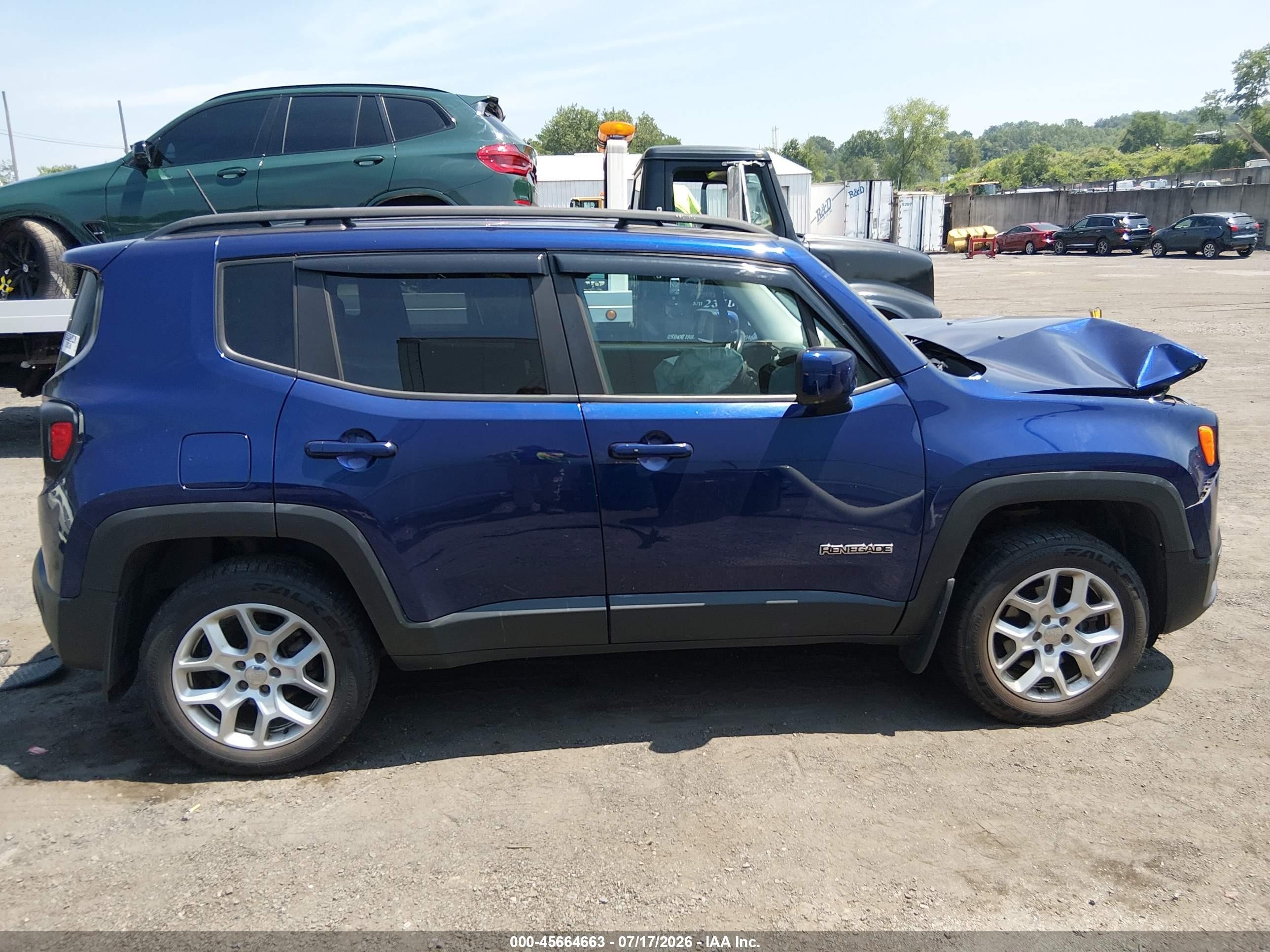 2016 Jeep Renegade Latitude Blue vin: ZACCJBBT8GPE40596