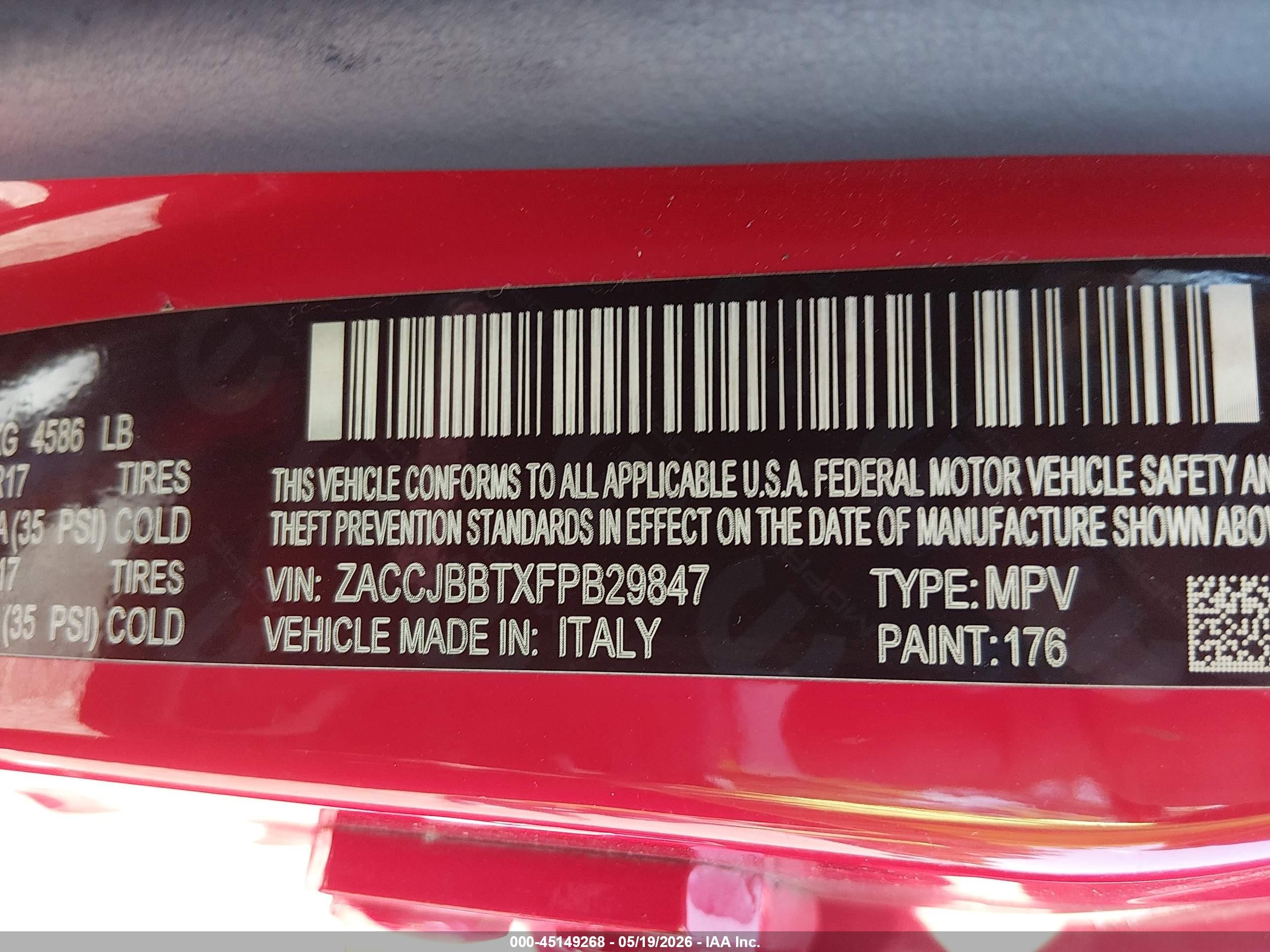 2015 Jeep Renegade Latitude Red vin: ZACCJBBTXFPB29847