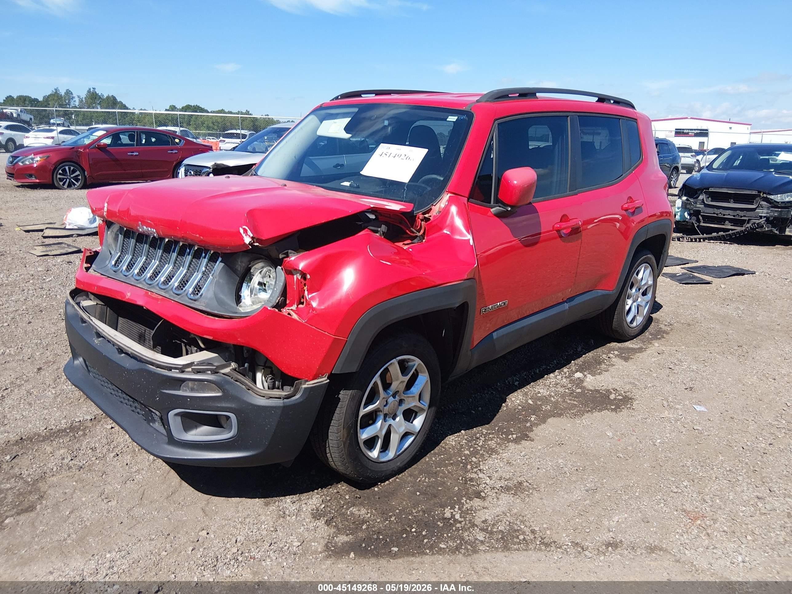 2015 Jeep Renegade Latitude Red vin: ZACCJBBTXFPB29847