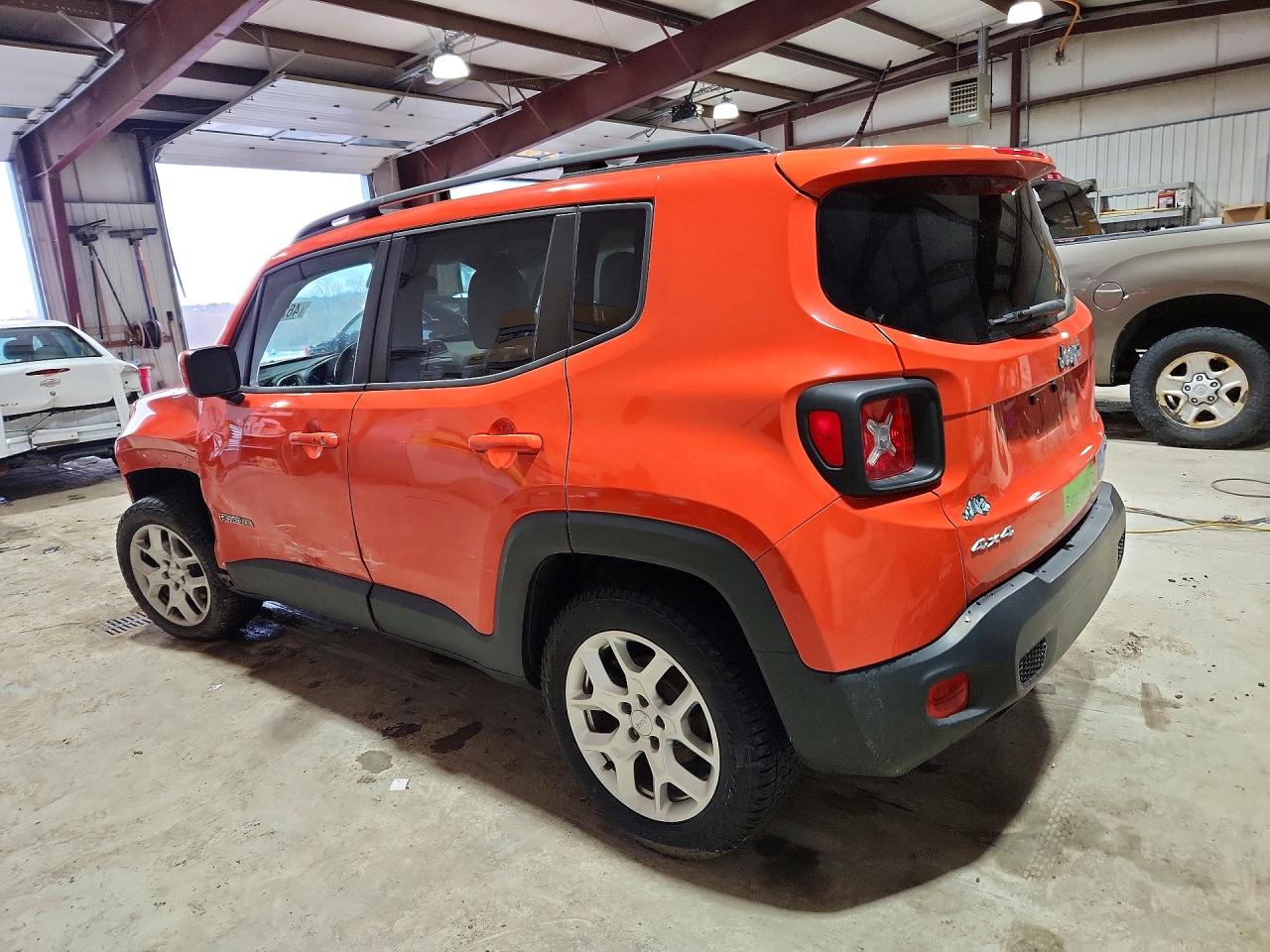2015 Jeep Renegade Latitude Orange vin: ZACCJBBTXFPC05065