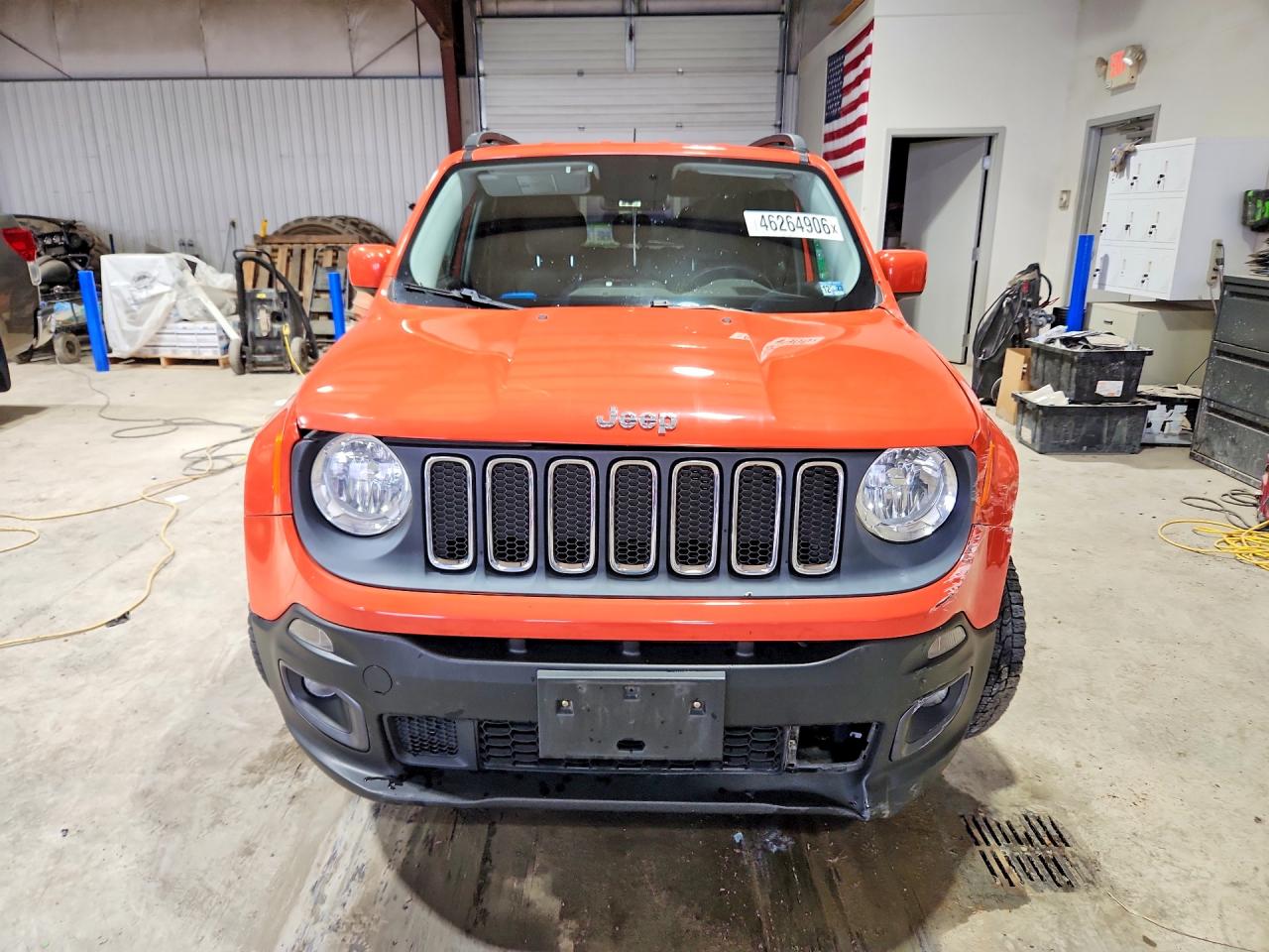 2015 Jeep Renegade Latitude Orange vin: ZACCJBBTXFPC05065