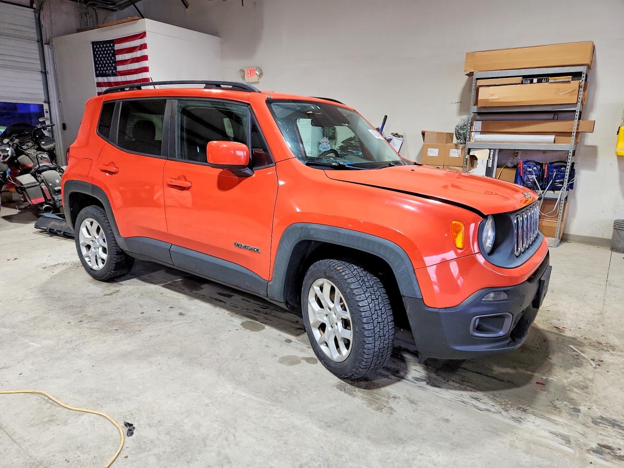 2015 Jeep Renegade Latitude Orange vin: ZACCJBBTXFPC05065