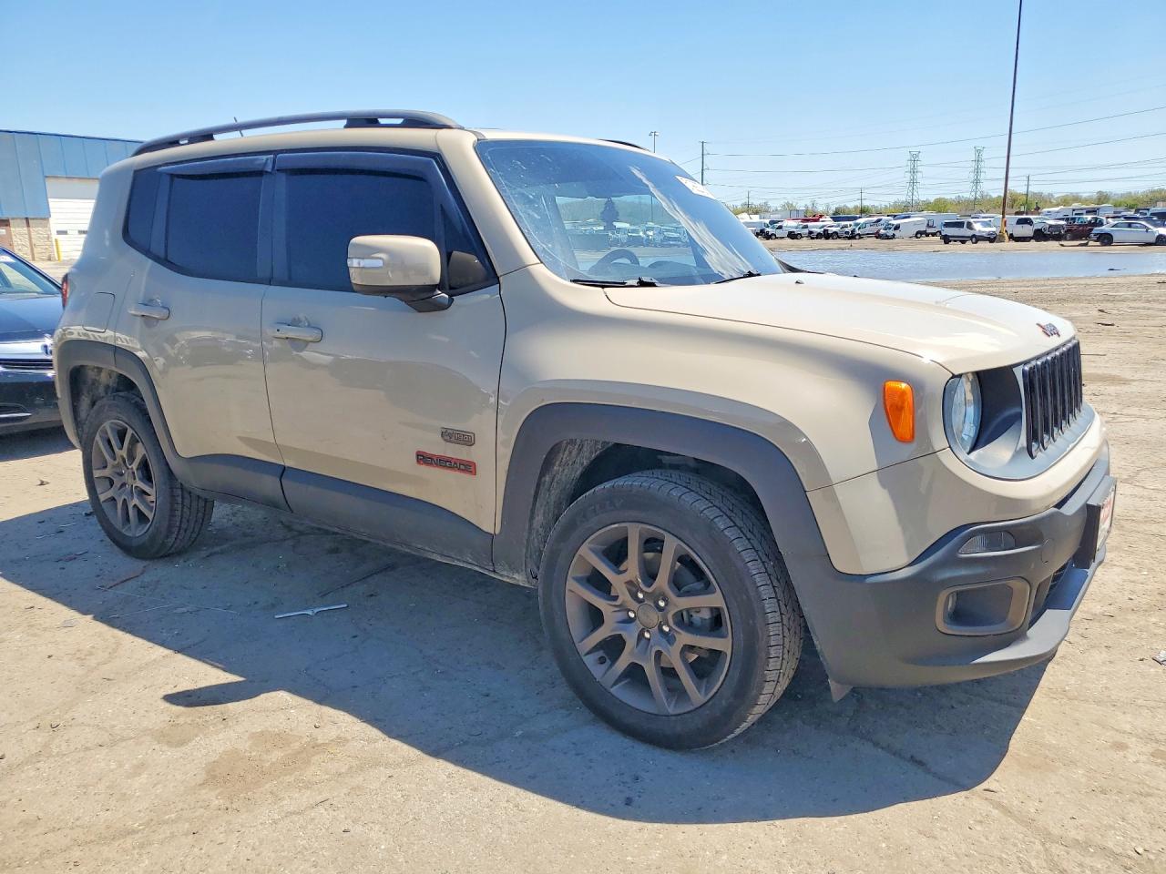 2016 Jeep Renegade Latitude Tan vin: ZACCJBBTXGPD49104