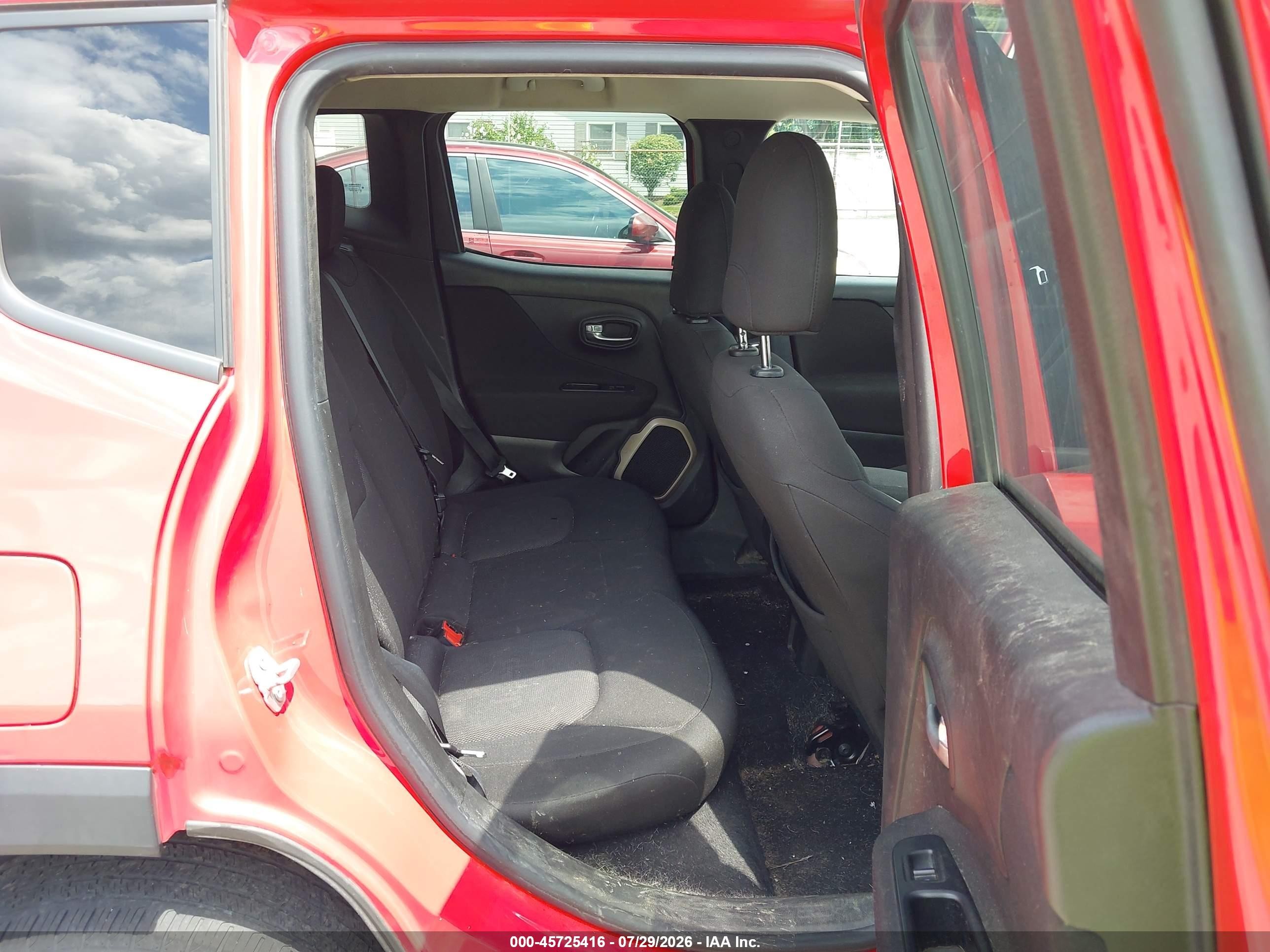 2016 Jeep Renegade Latitude Red vin: ZACCJBBTXGPD59177