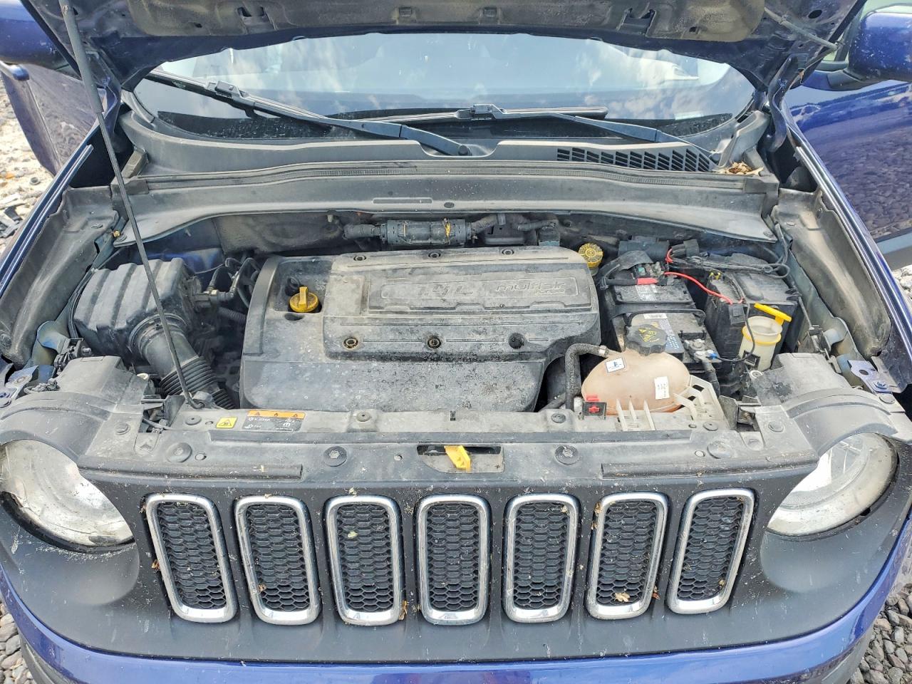 2016 Jeep Renegade Latitude Blue vin: ZACCJBBW7GPC71097