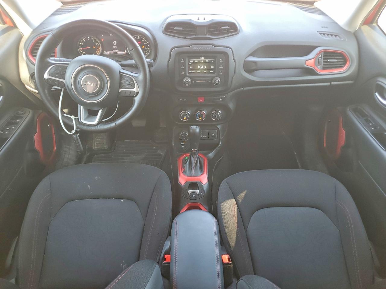 2017 Jeep Renegade Trailhawk Красный vin: ZACCJBCB1HPE61460
