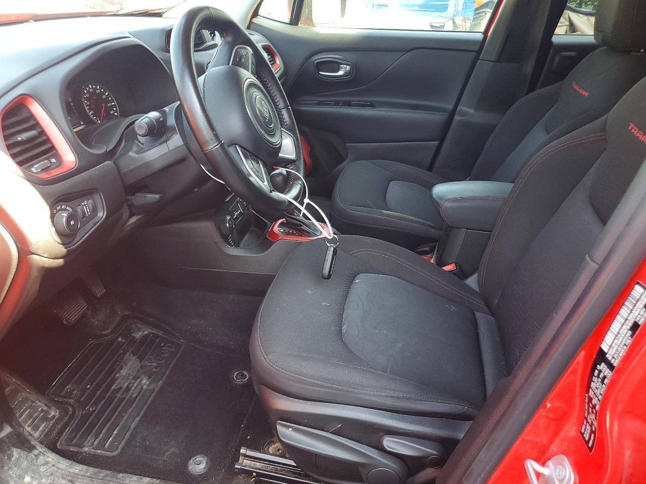 2017 Jeep Renegade Trailhawk Красный vin: ZACCJBCB1HPE61460