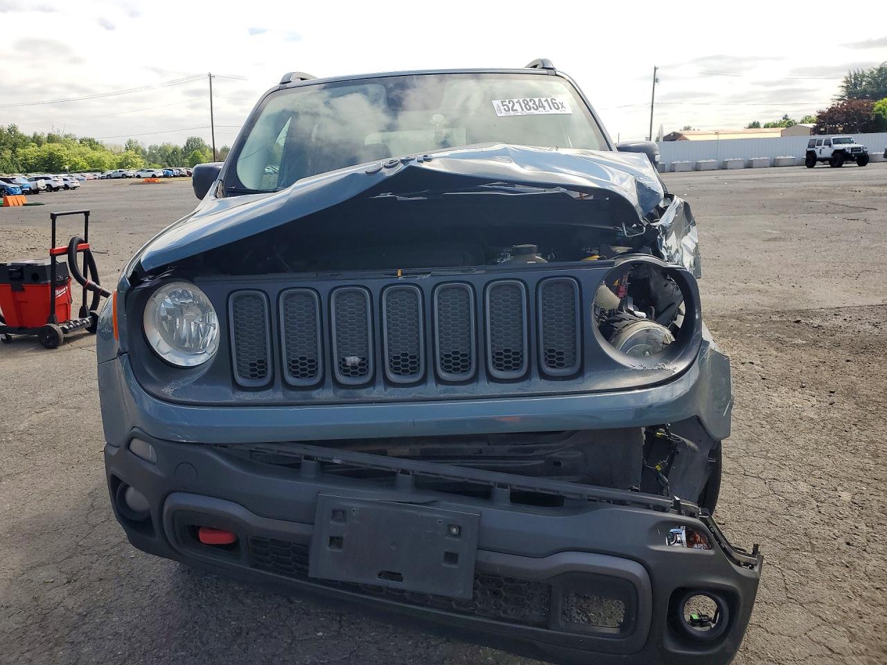 2017 Jeep Renegade Trailhawk Gray vin: ZACCJBCB1HPF12519