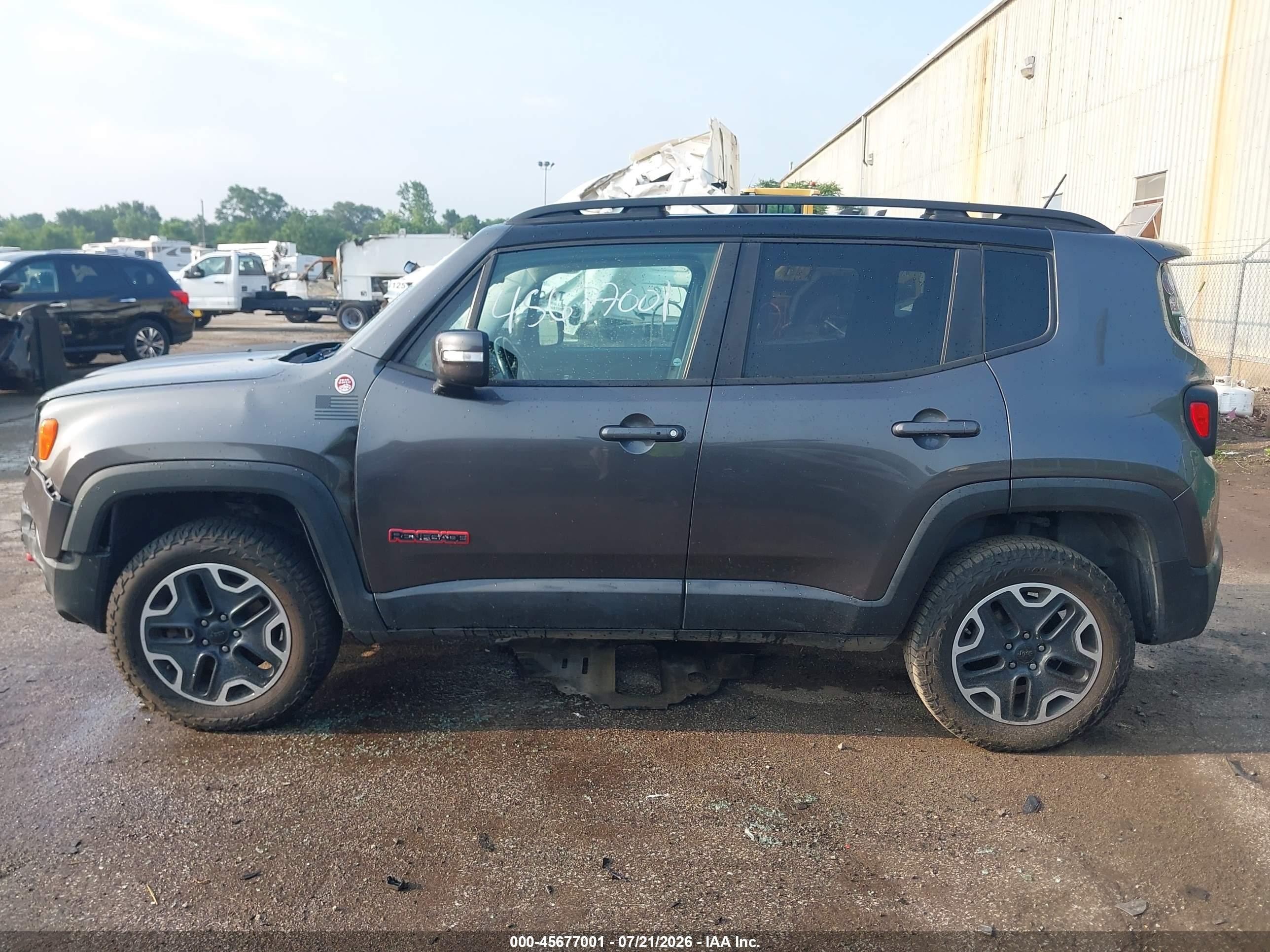 2017 Jeep Renegade Trailhawk Gray vin: ZACCJBCB1HPF97717