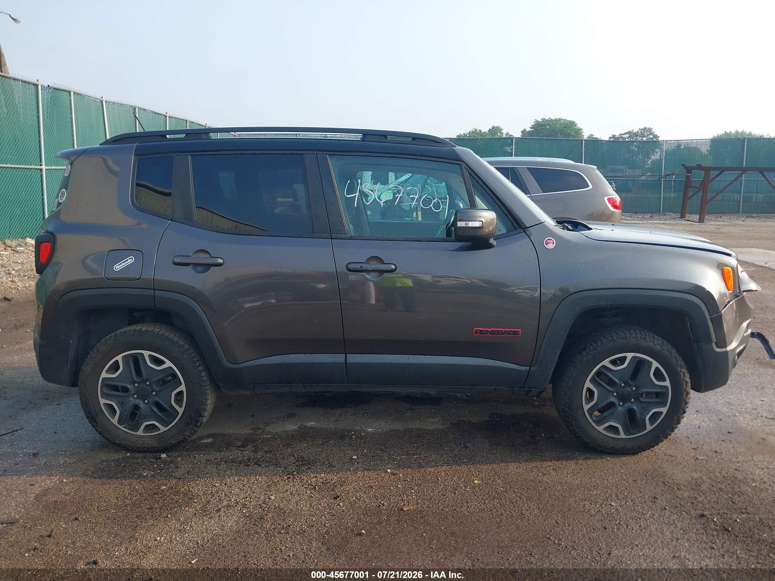 2017 Jeep Renegade Trailhawk Gray vin: ZACCJBCB1HPF97717