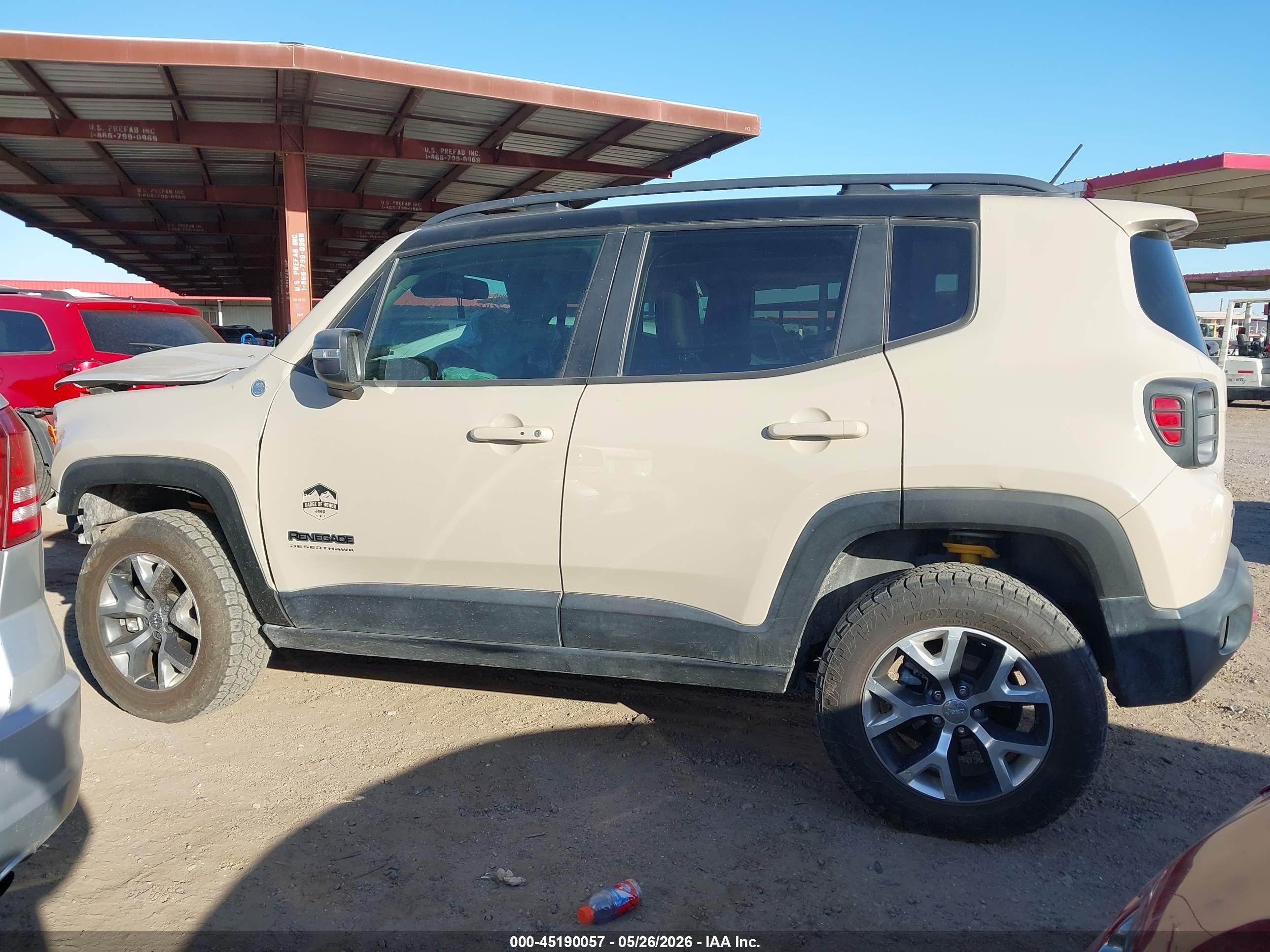 2017 Jeep Renegade Deserthawk 4x4 Желто-коричневый vin: ZACCJBCB2HPE86271