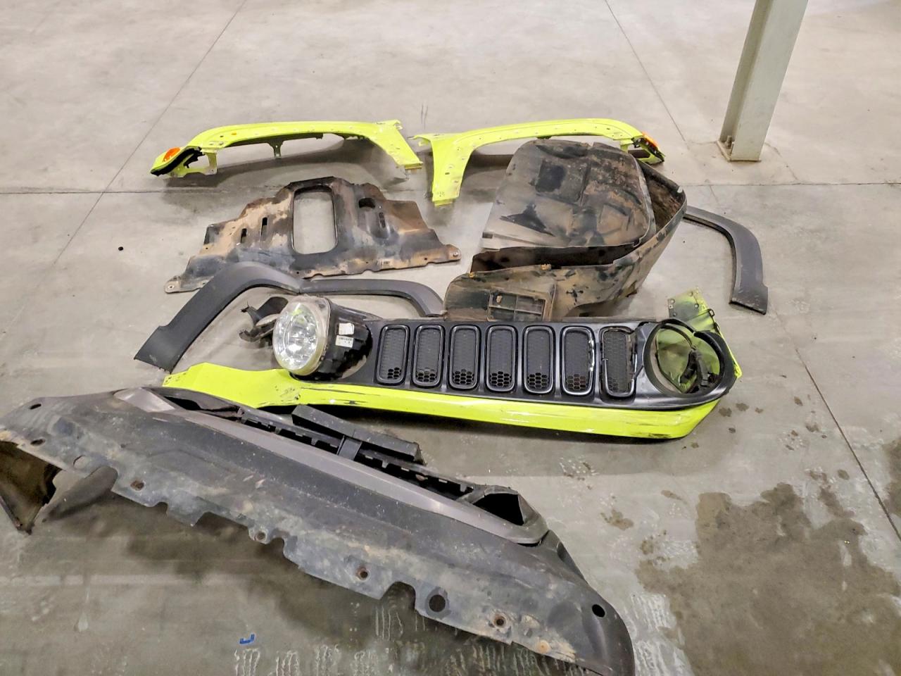 2018 Jeep Renegade Trailhawk Green vin: ZACCJBCB2JPH86737