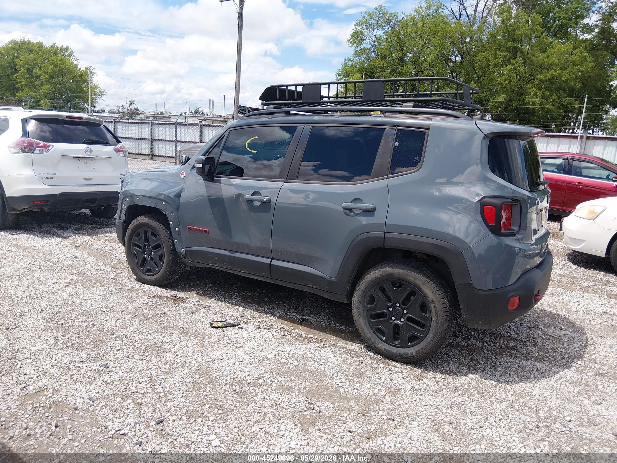 2018 Jeep Renegade Trailhawk 4x4 Gray vin: ZACCJBCB6JPH58309