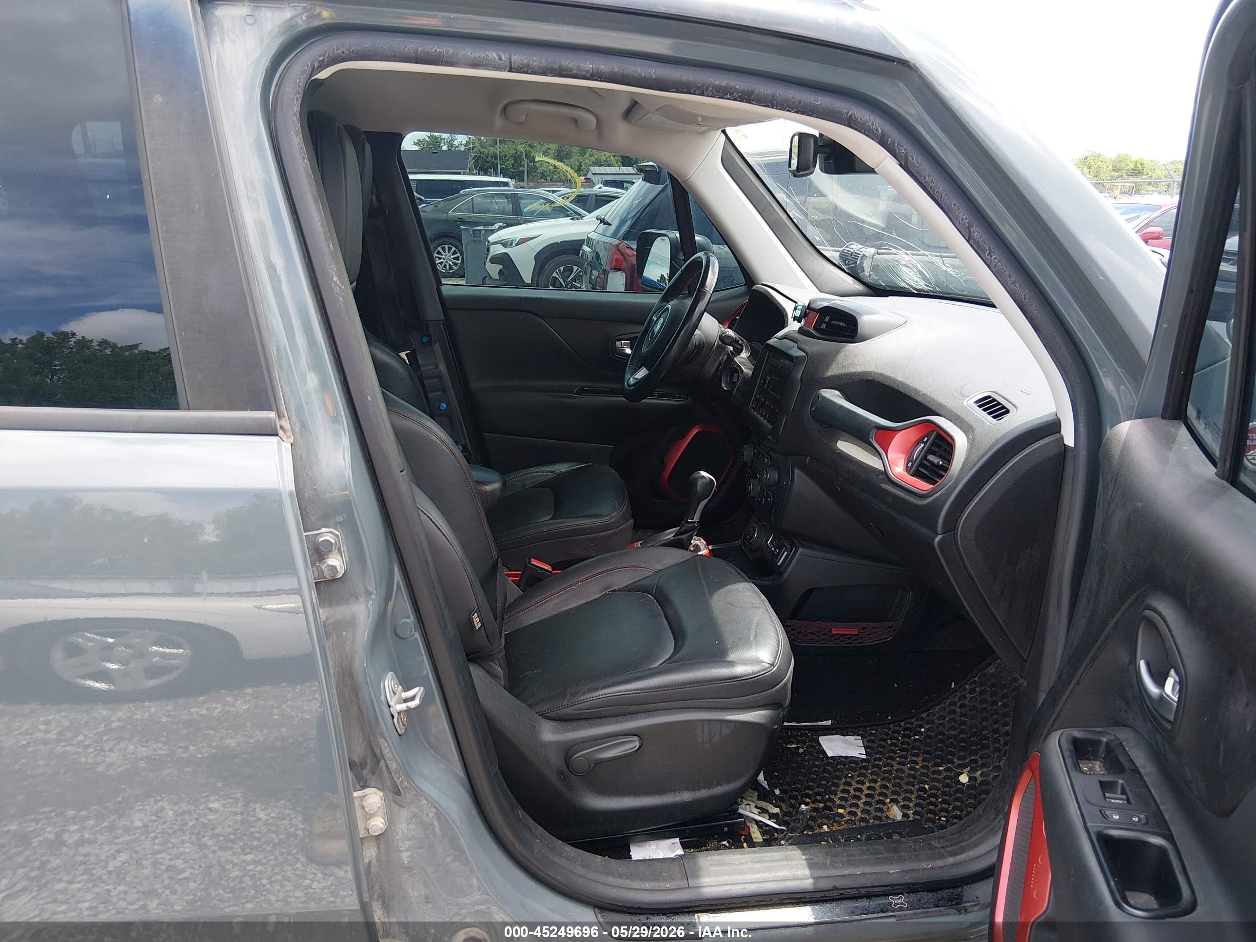 2018 Jeep Renegade Trailhawk 4x4 Gray vin: ZACCJBCB6JPH58309